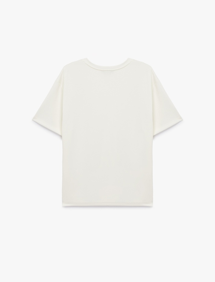  Bisiklet Yaka Rahat Kalıp Viskon Karışımlı Scuba Kumaş Kısa Kollu Tişört