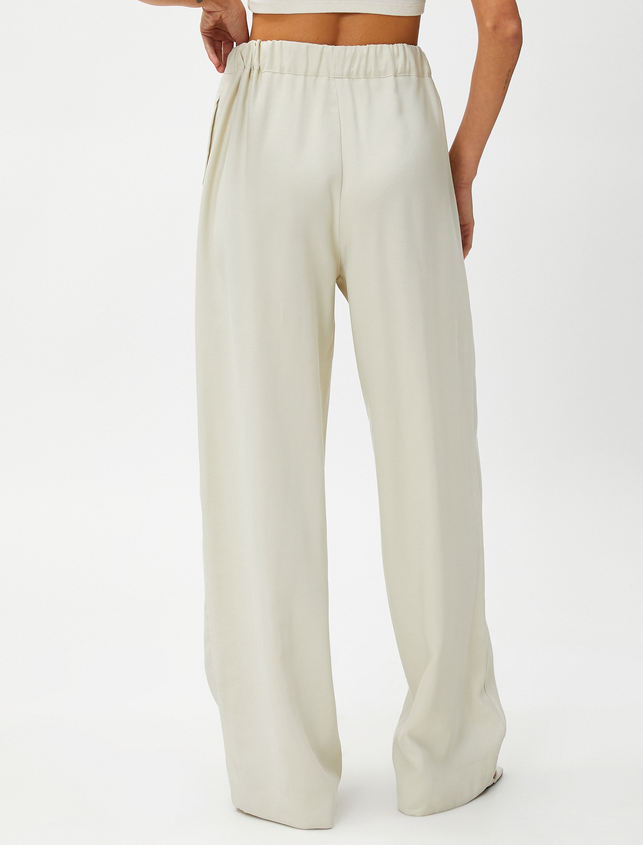   İpeksi Dokulu Rahat Pantolon Beli Bağlamalı Cepli