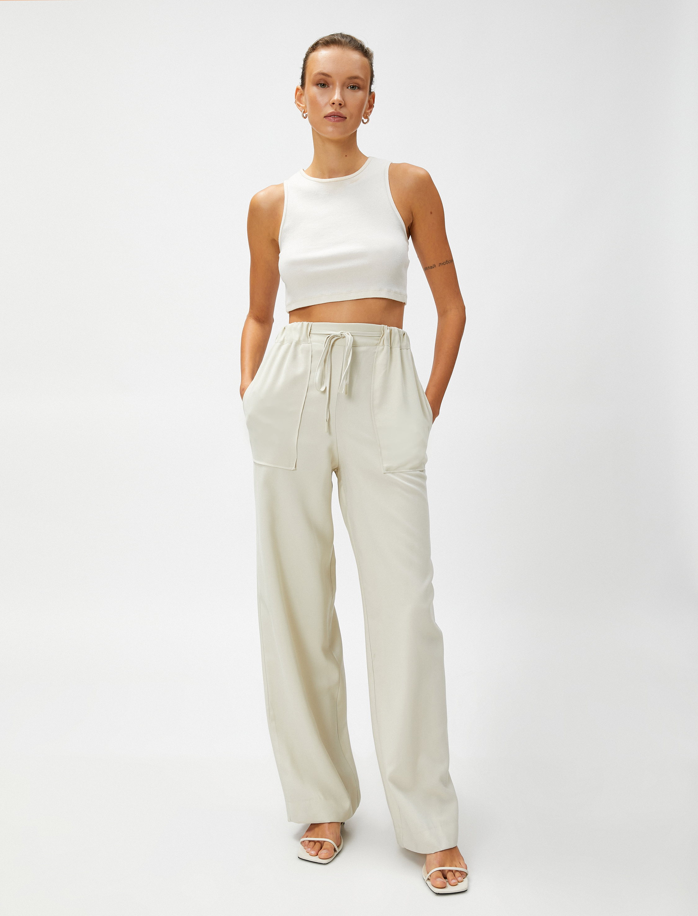   İpeksi Dokulu Rahat Pantolon Beli Bağlamalı Cepli