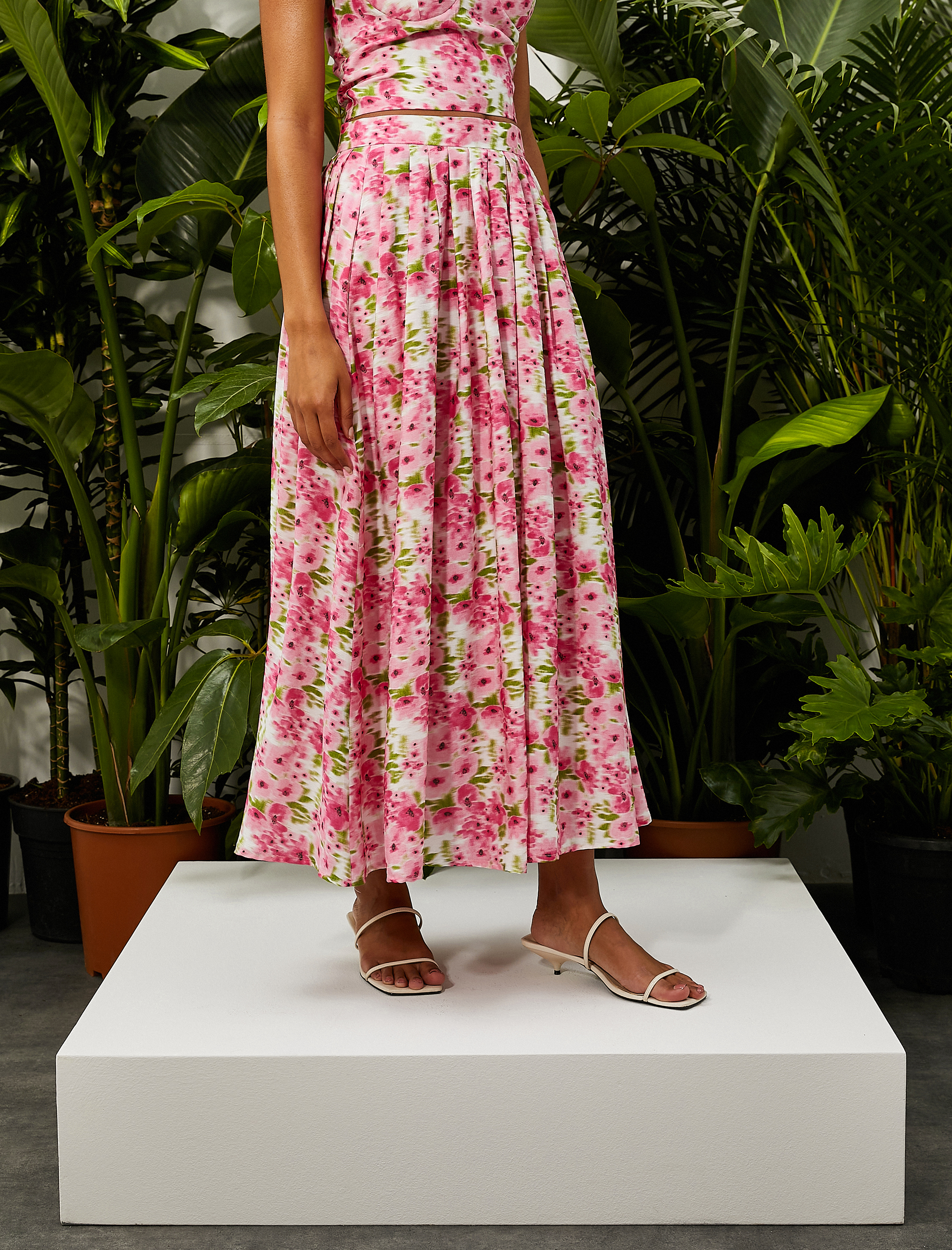   Çiçekli Uzun Etek Pileli