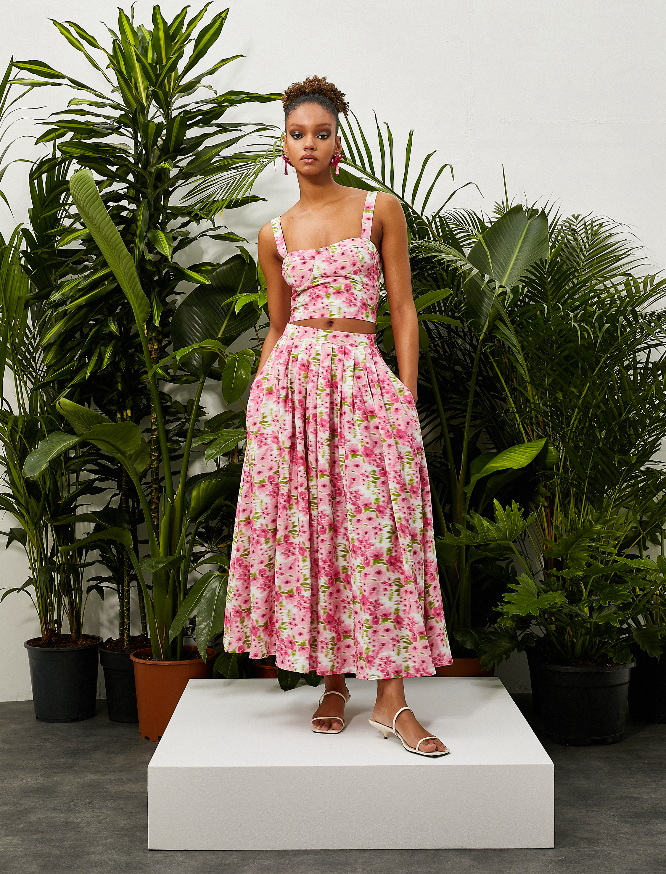   Çiçekli Uzun Etek Pileli