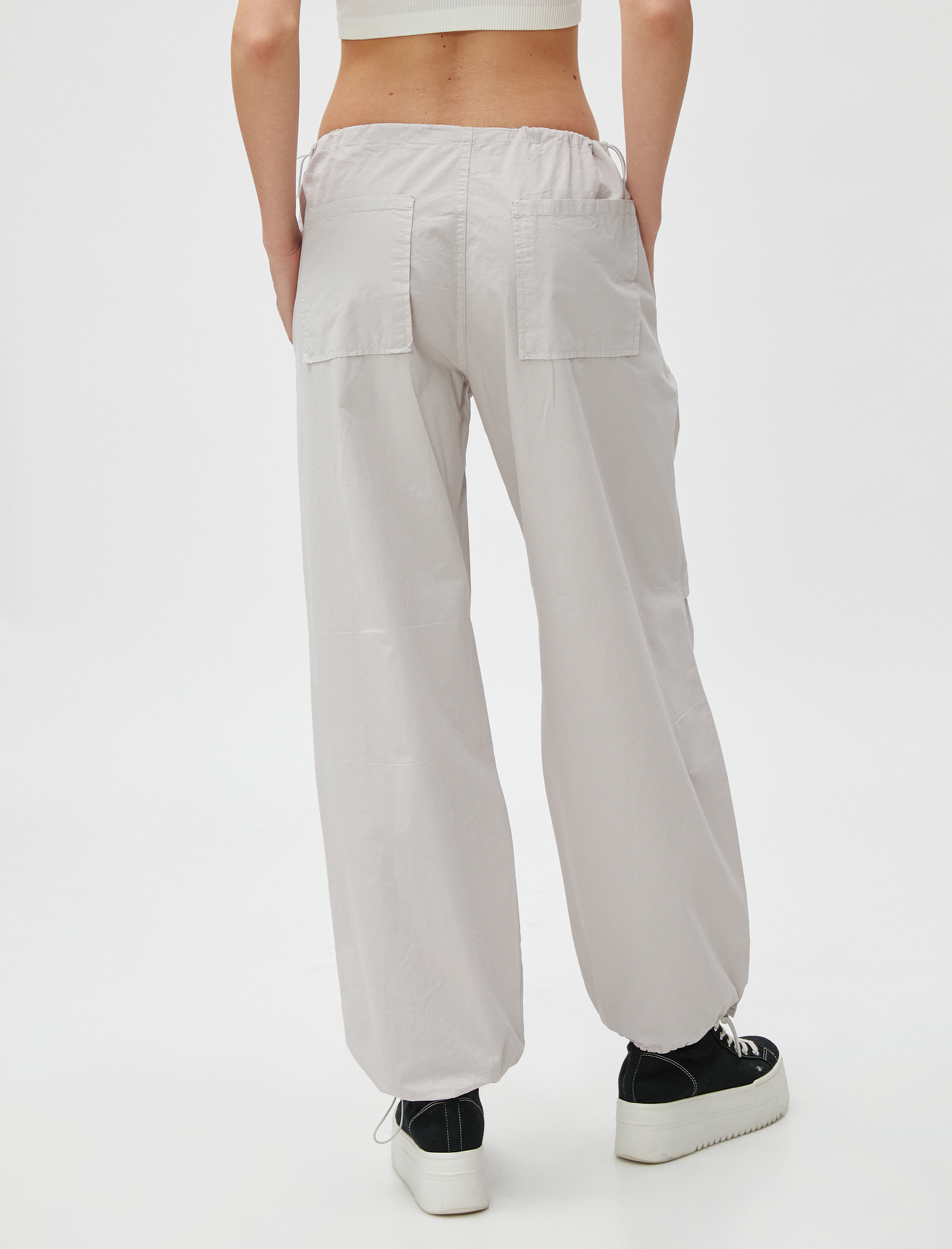   Paraşüt Pantolon Cep Detaylı Beli ve Paçası Lastikli