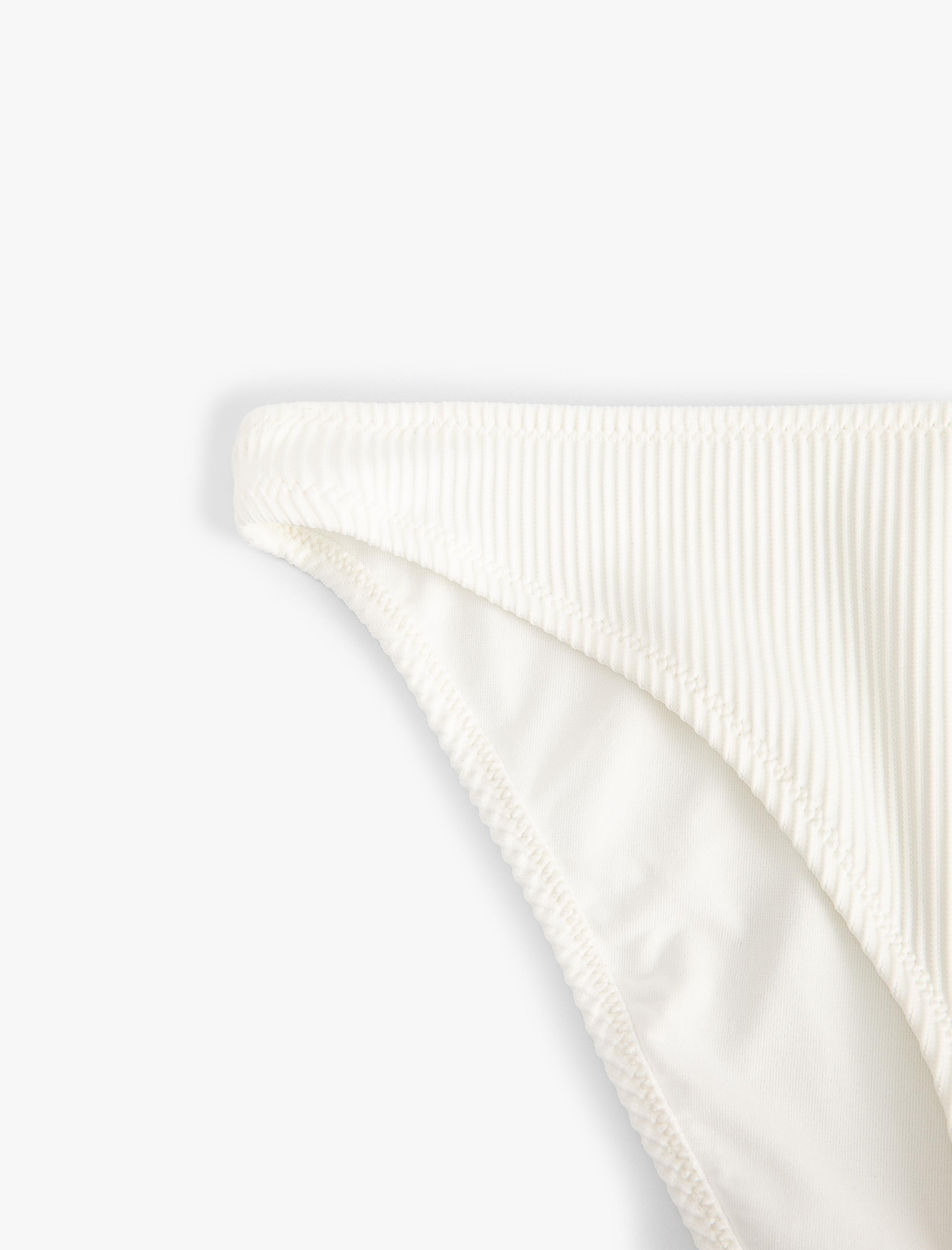   Dokulu Basic Bikini Altı