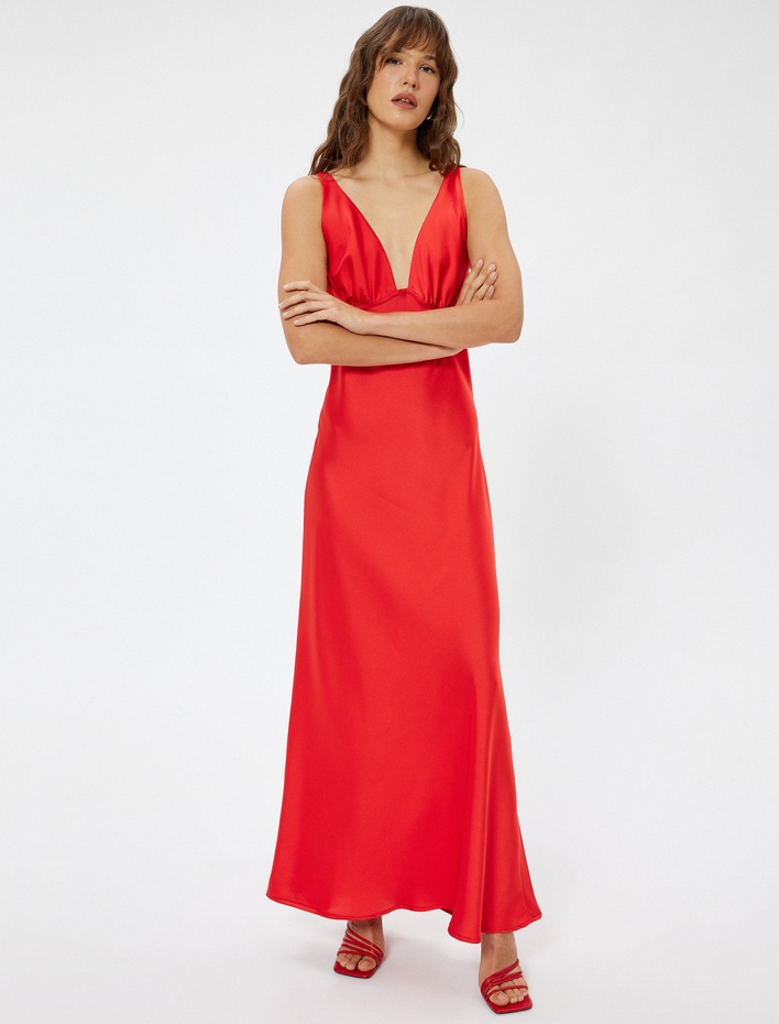  Saten Abiye Elbise Uzun V Yaka Kolsuz