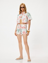 Nakışlı Mini Şort Rahat Kalıp Cepli Beli Bağlamalı Pamuklu