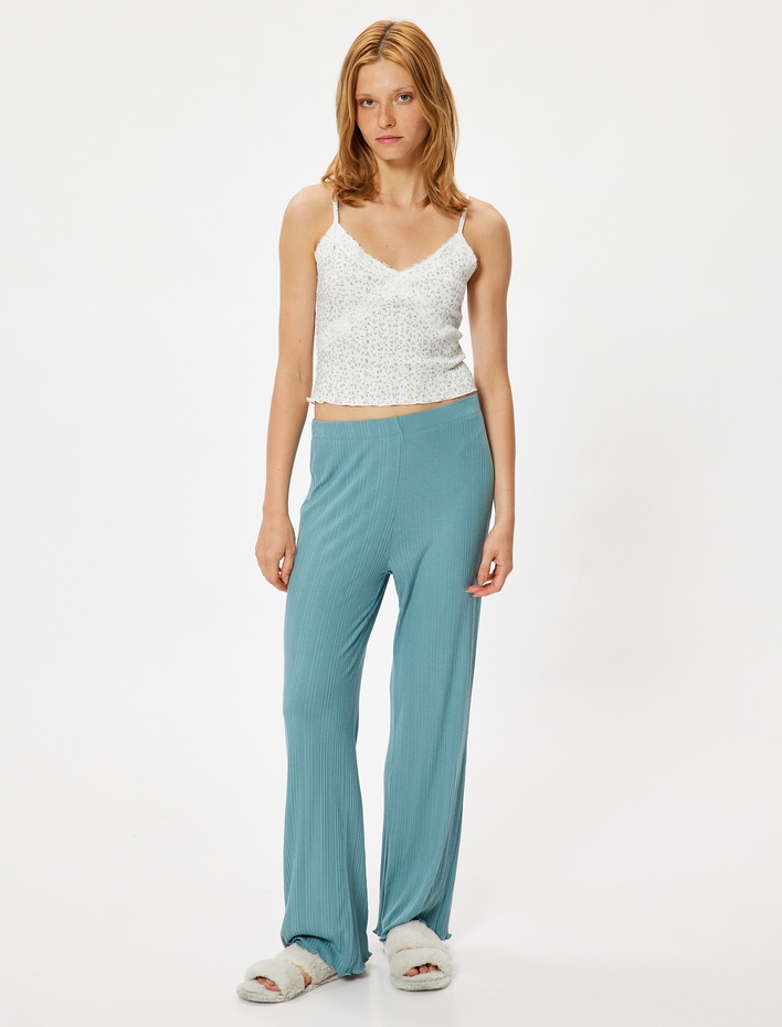  Askılı Atlet Çiçekli Dantelli Slim Fit