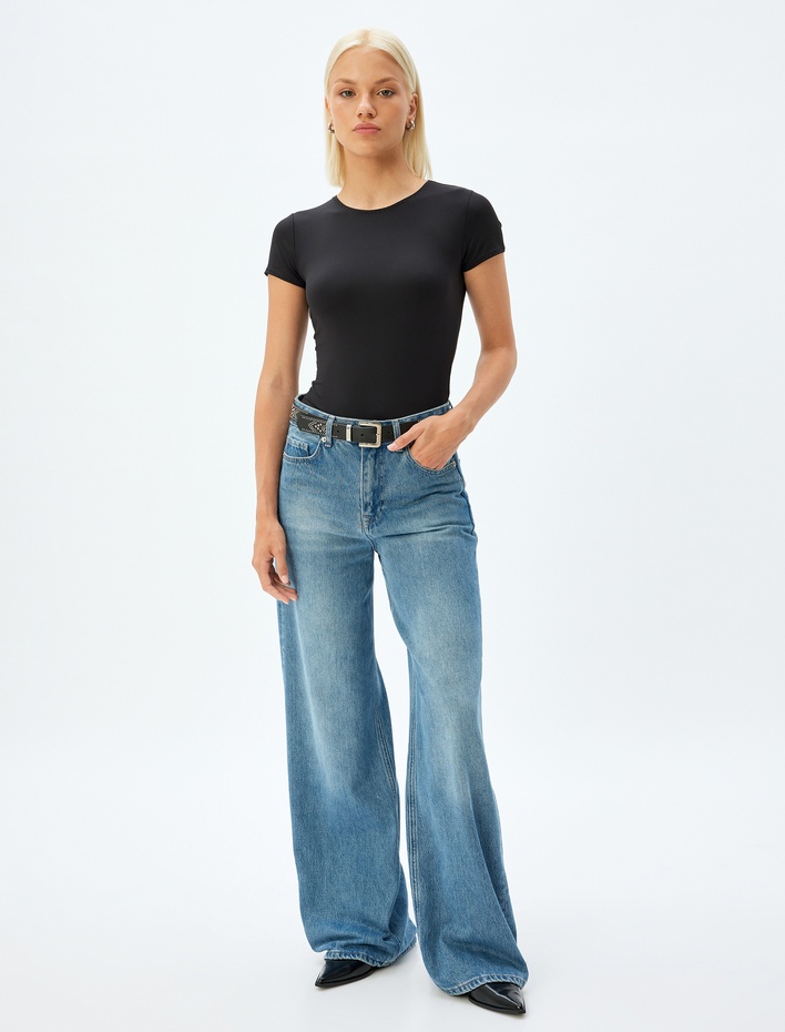  Basic Body Kısa Kollu Bisiklet Yaka Slim Fit