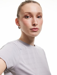 Dikiş Detaylı Bisiklet Yaka Kısa Kollu Spor Tişört