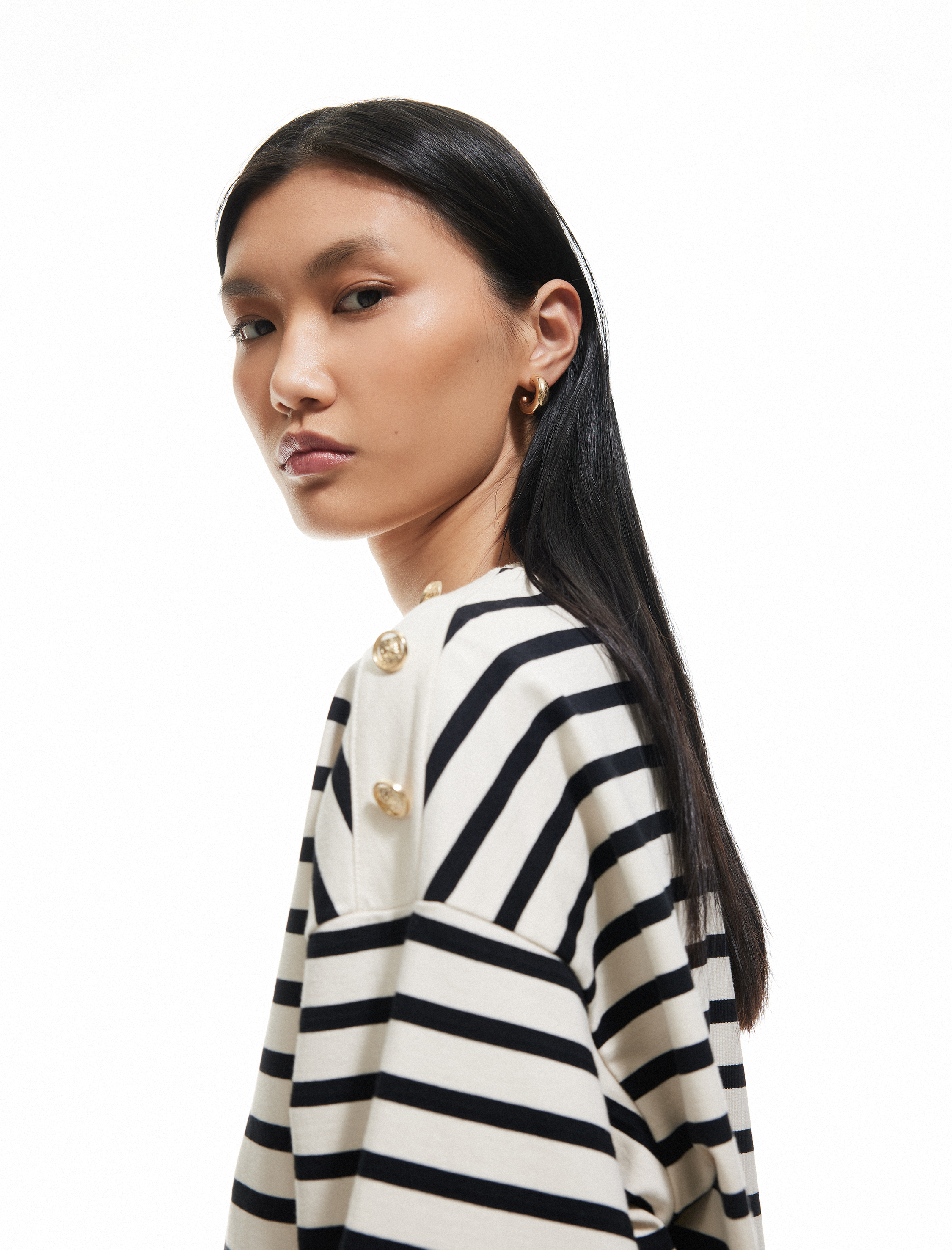   Pamuklu Düğme Detaylı Uzun Kollu Sweatshirt