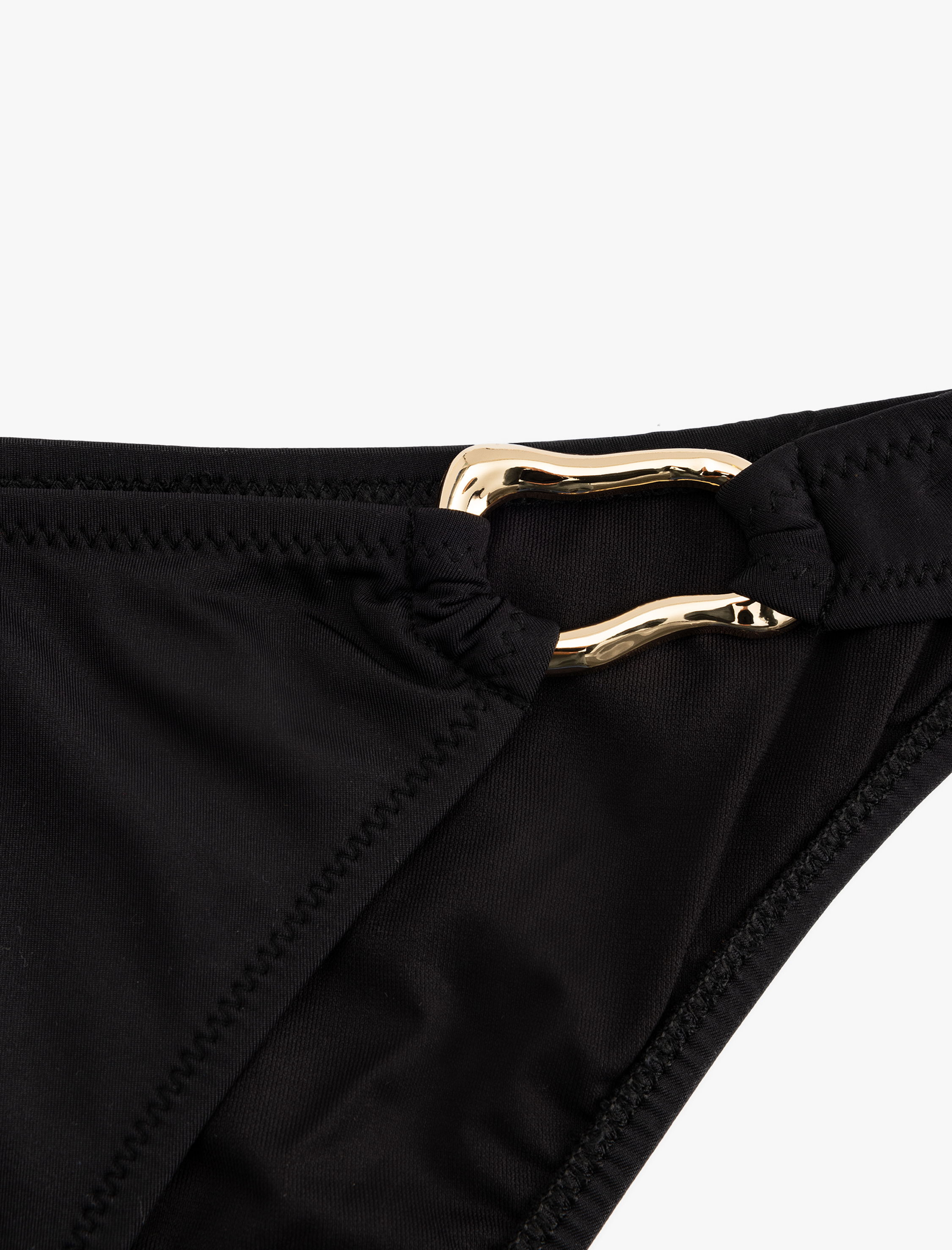   Metal Aksesuar Detaylı Bikini Altı