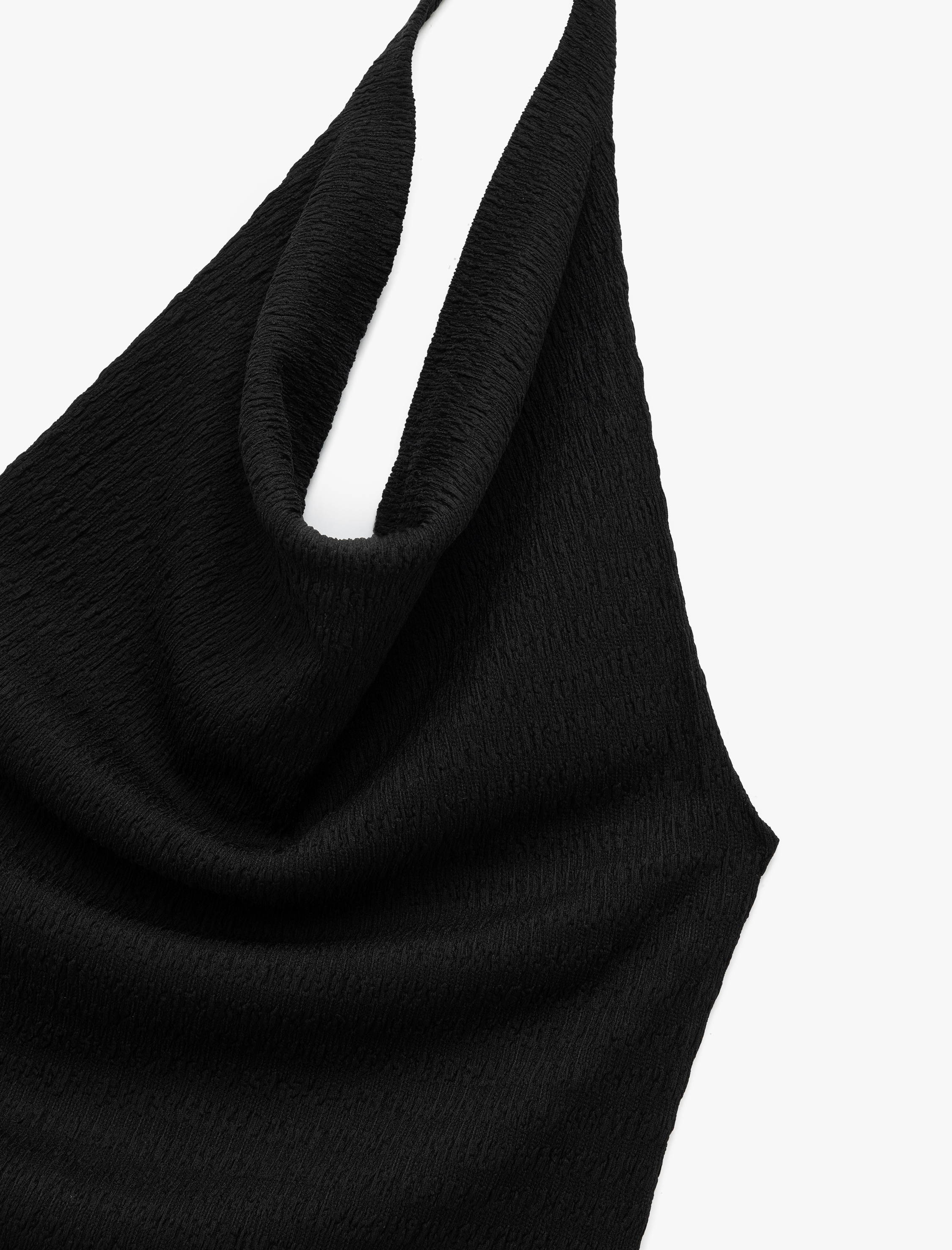   Bürümcük Kumaş Sırt Detaylı Drape Detaylı Halter Yaka Bluz