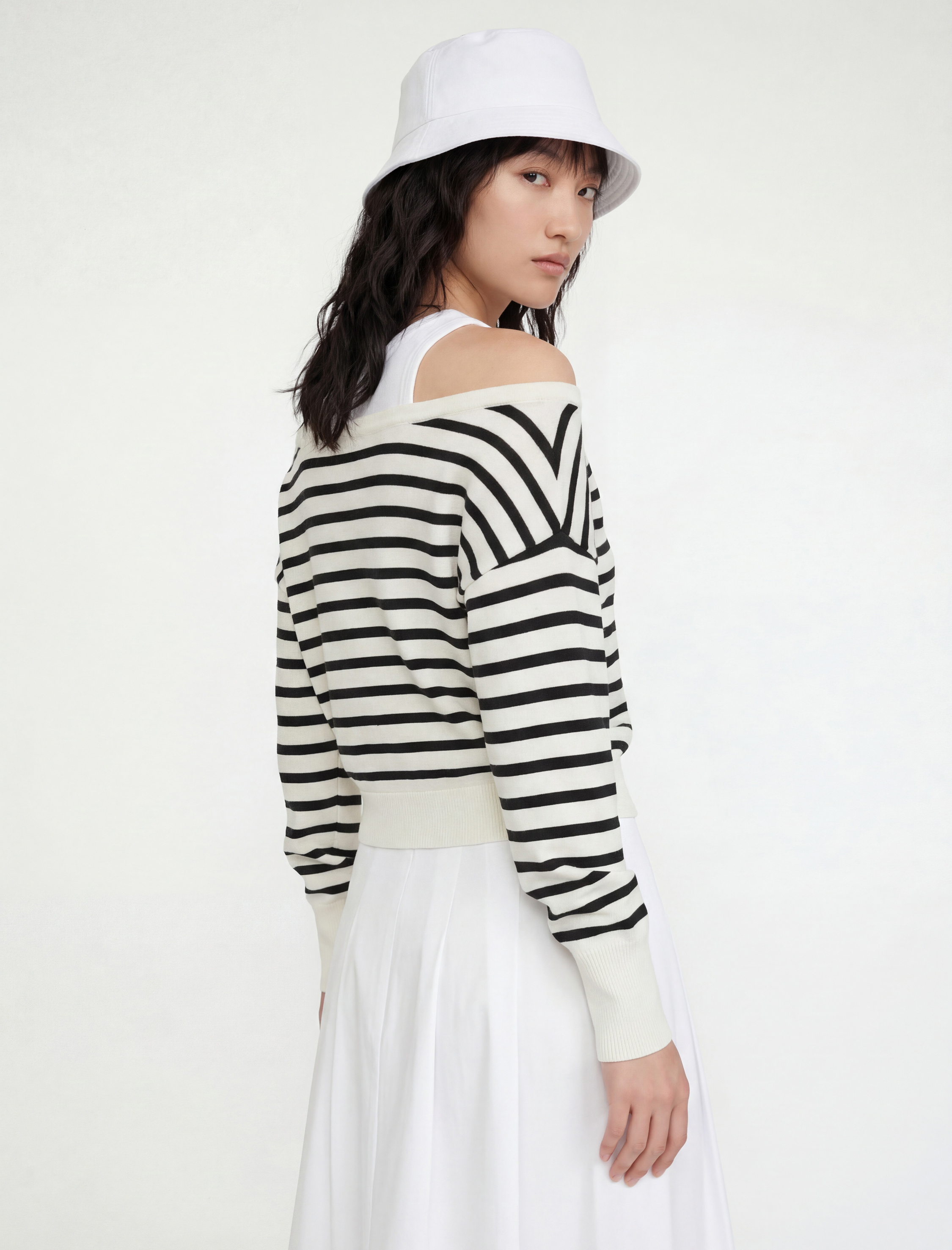   Kayık Yaka Uzun Kollu Viskon Karışımlı Kazak