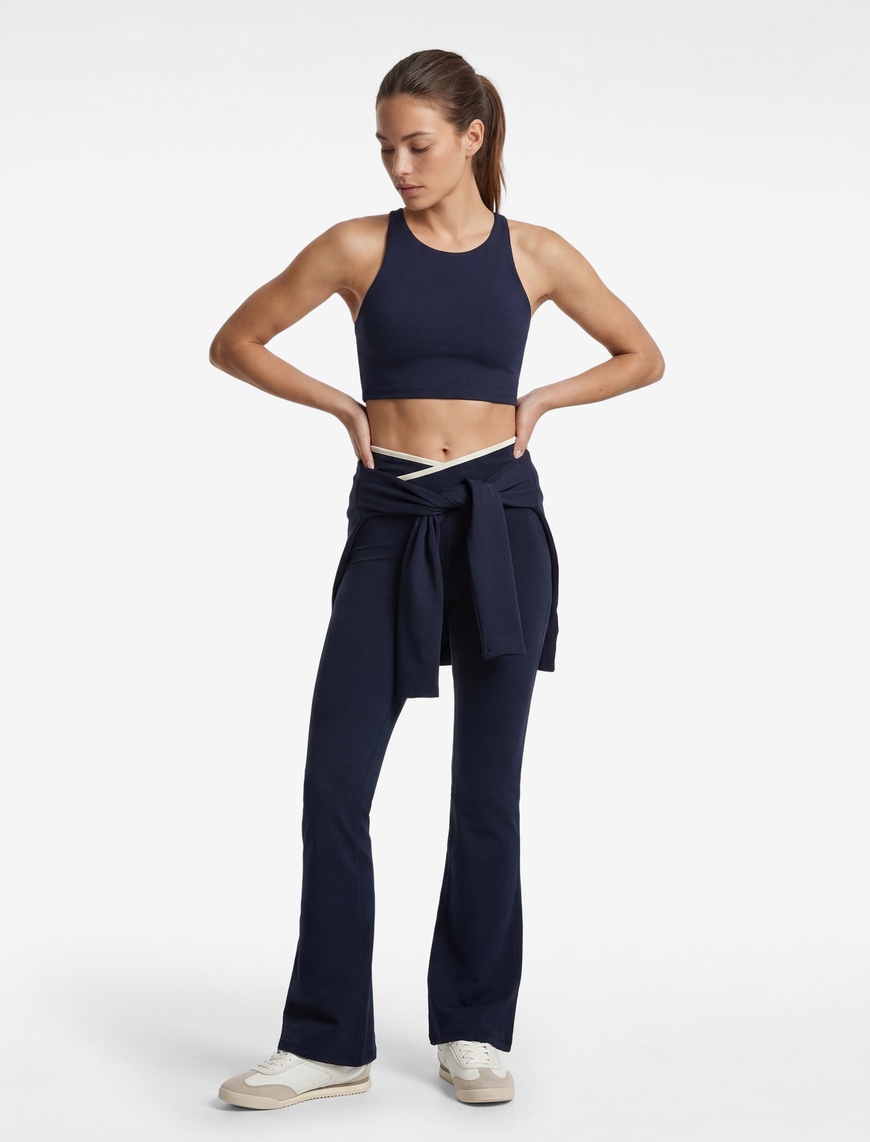 Koton Kadın Slim Fit Asimetrik Yüksek Bel Biyeli İspanyol Paça Spor Tayt