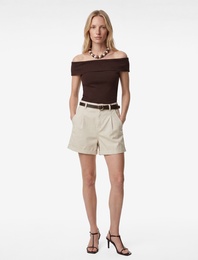 Pamuklu Rahat Kalıp Cepli Kemer Detaylı Mini Şort