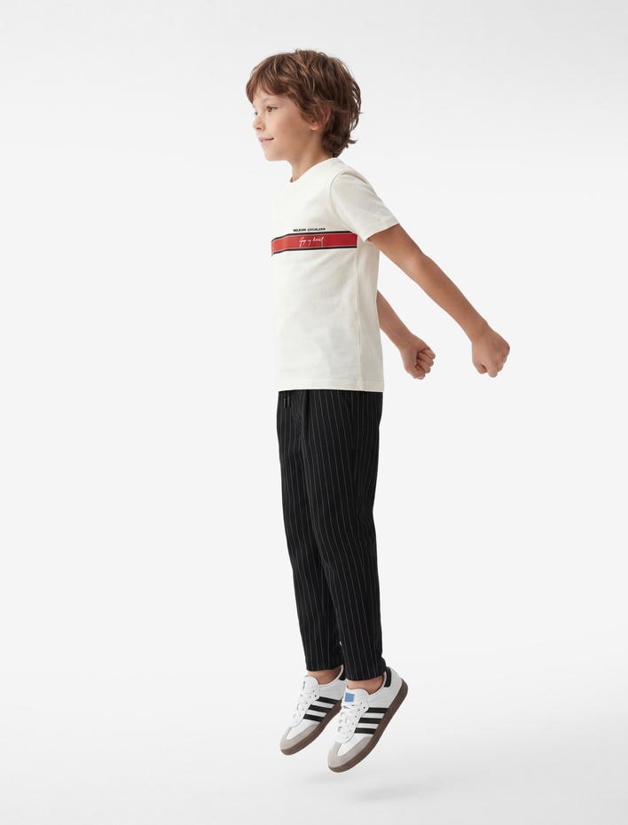 Erkek Çocuk Pamuklu Kısa Kollu Bisiklet Yaka Atatürk İmzası Baskılı Tişört