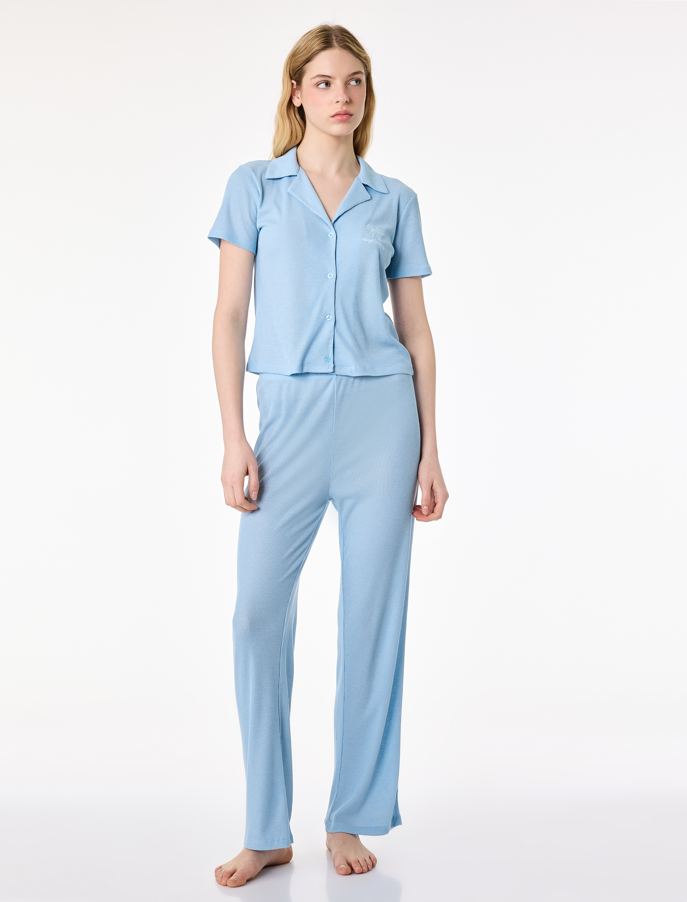   Rahat Kalıp Gömlek Yaka Fitilli Pijama Takımı