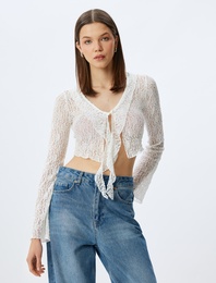 Dantelli V Yaka Fırfırlı İspanyol Kol Crop Bluz