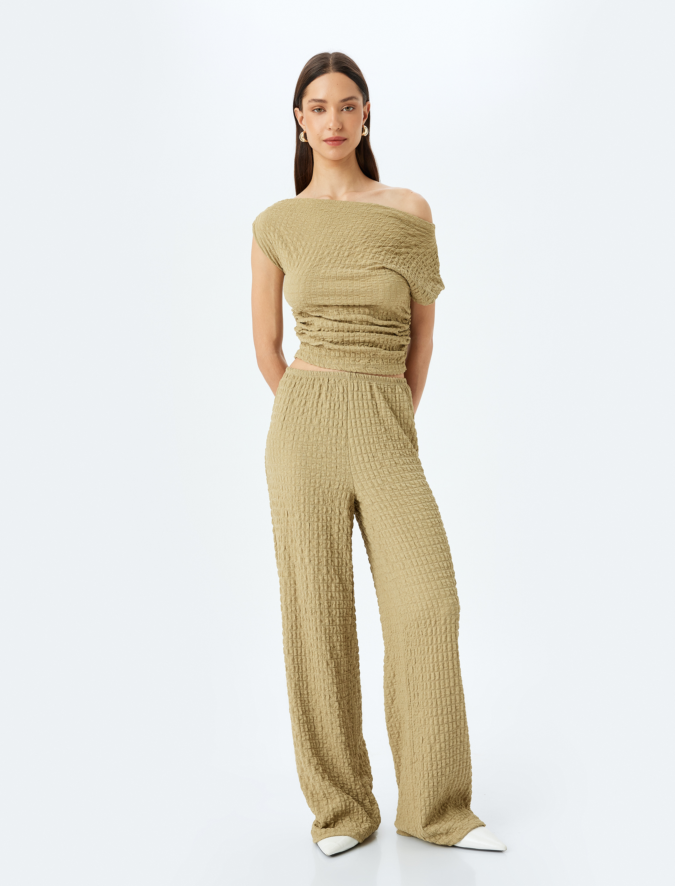   Rahat Kalıp Dokulu Bol Paça Pantolon