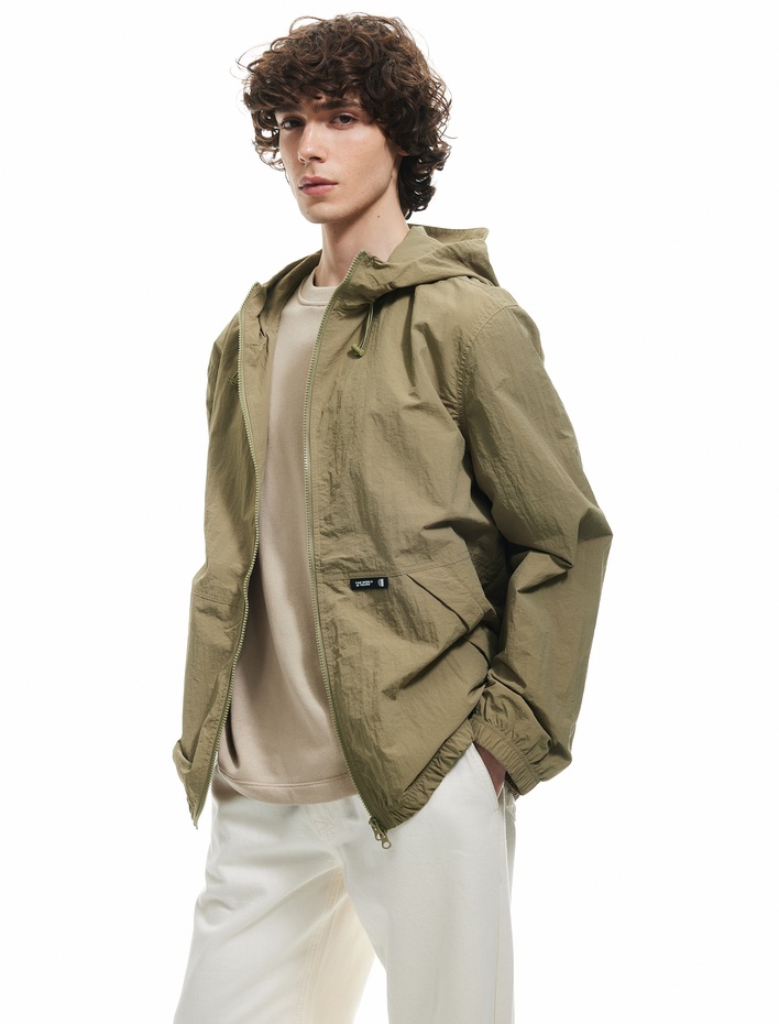  Fermuarlı Cepli Etiket Detaylı Kapşonlu Yağmurluk