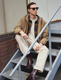 Fermuarlı Cepli Etiket Detaylı Kapşonlu Yağmurluk