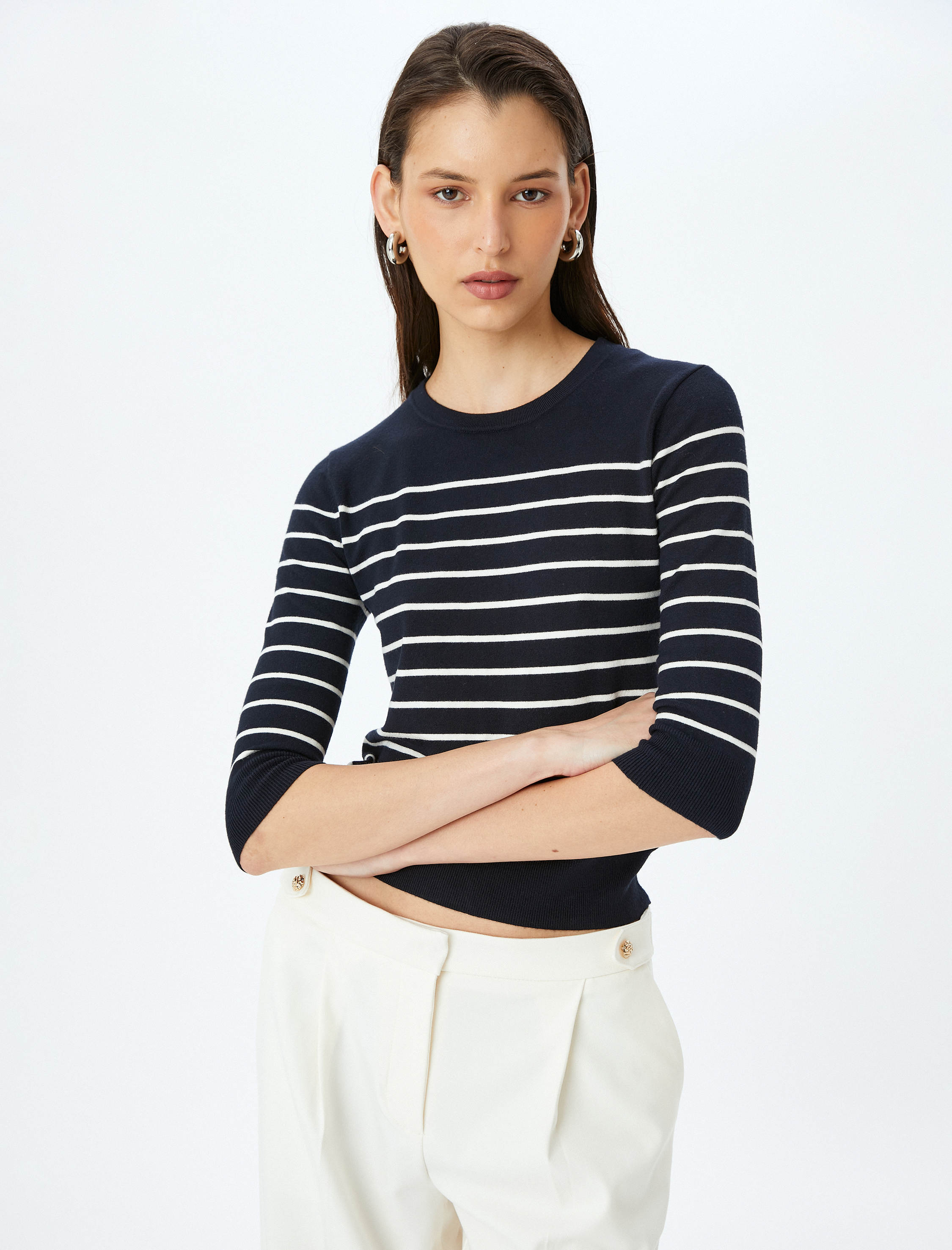   Yuvarlak Yaka 3/4 Uzun Kollu Çizgili Triko Kazak