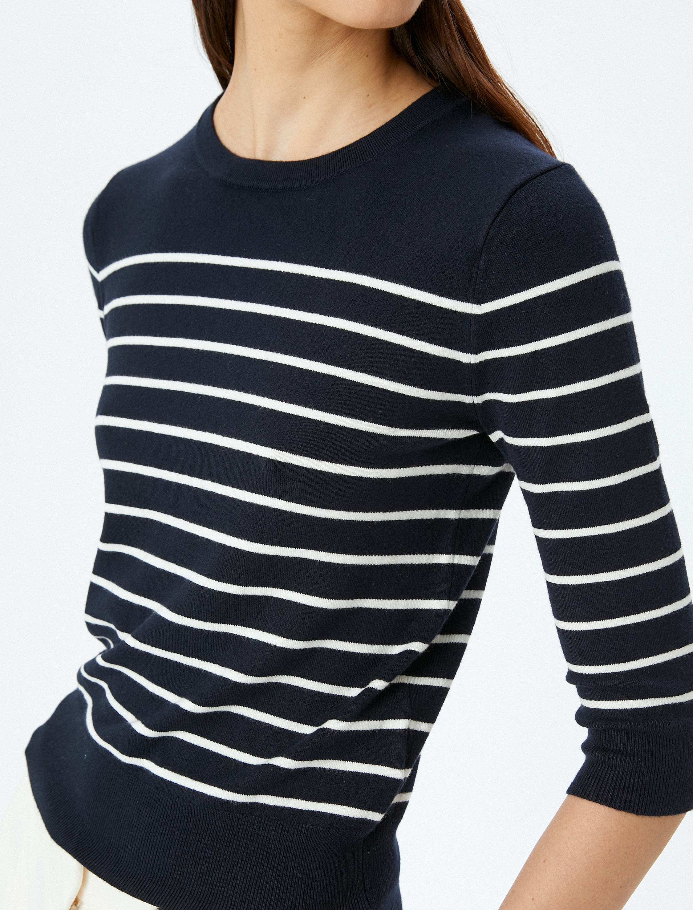   Yuvarlak Yaka 3/4 Uzun Kollu Çizgili Triko Kazak