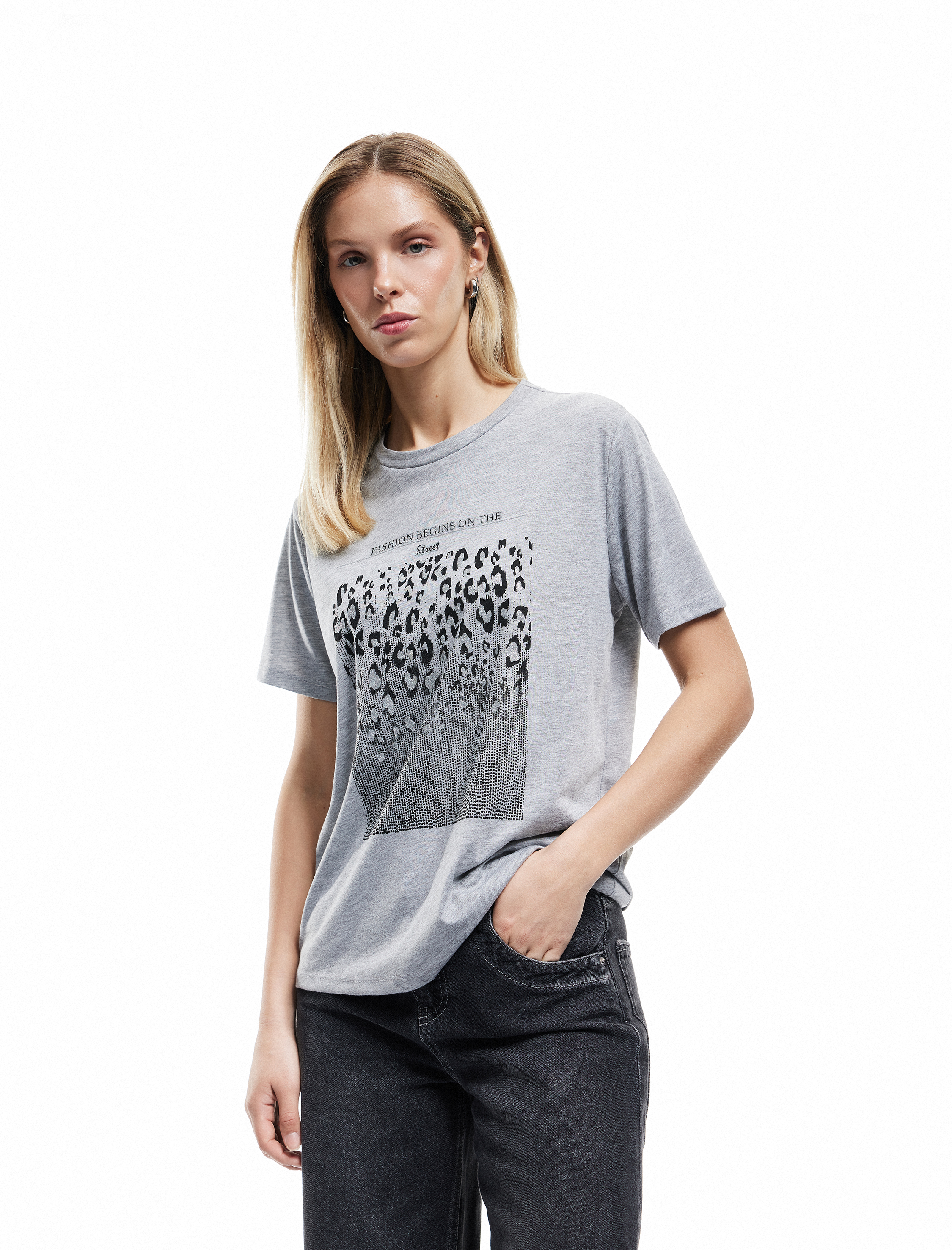   Leopar Baskılı Bisiklet Yaka Kısa Kollu Tişört