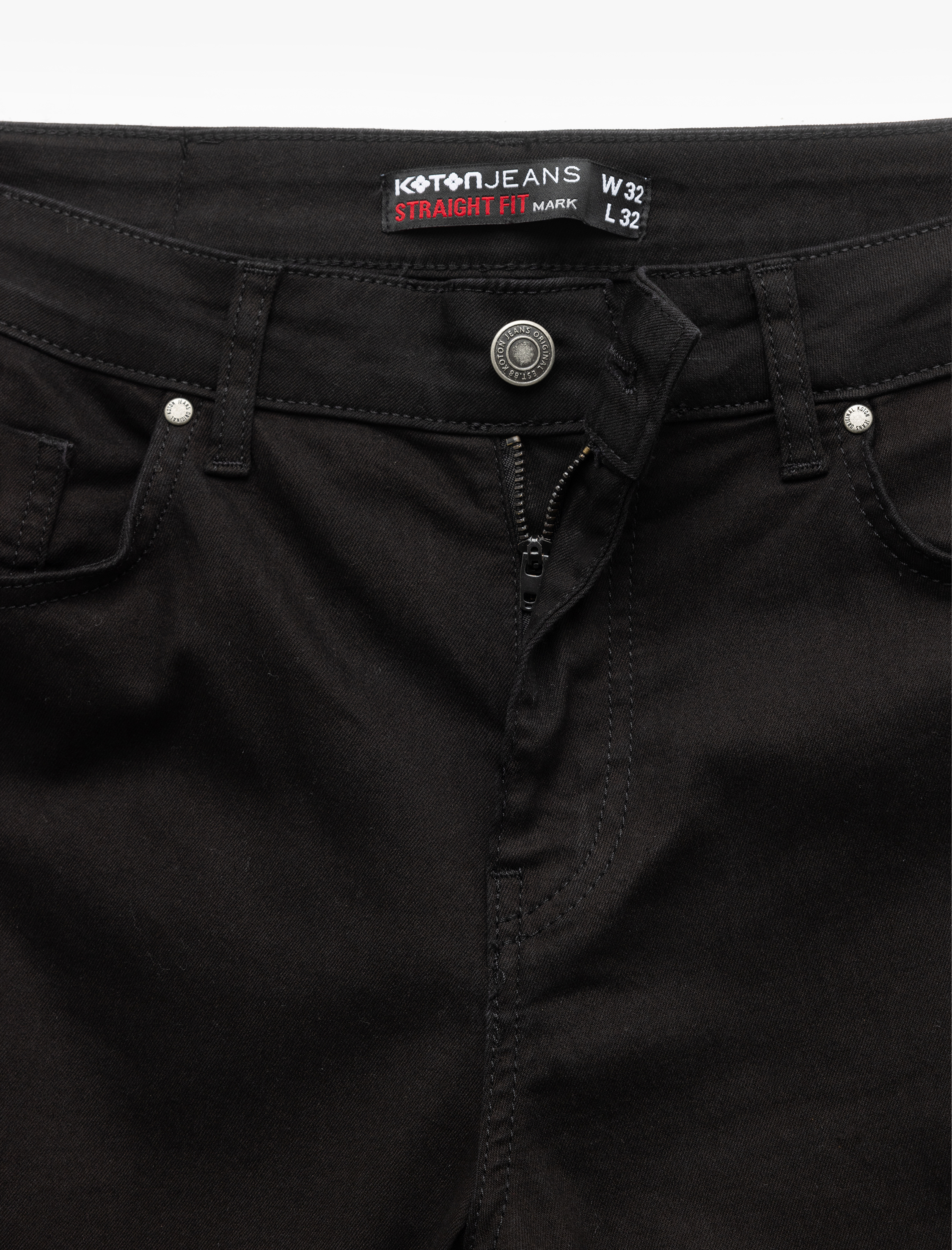   Düğme Detaylı Straight Fit Kot Pantolon - Mark Jean