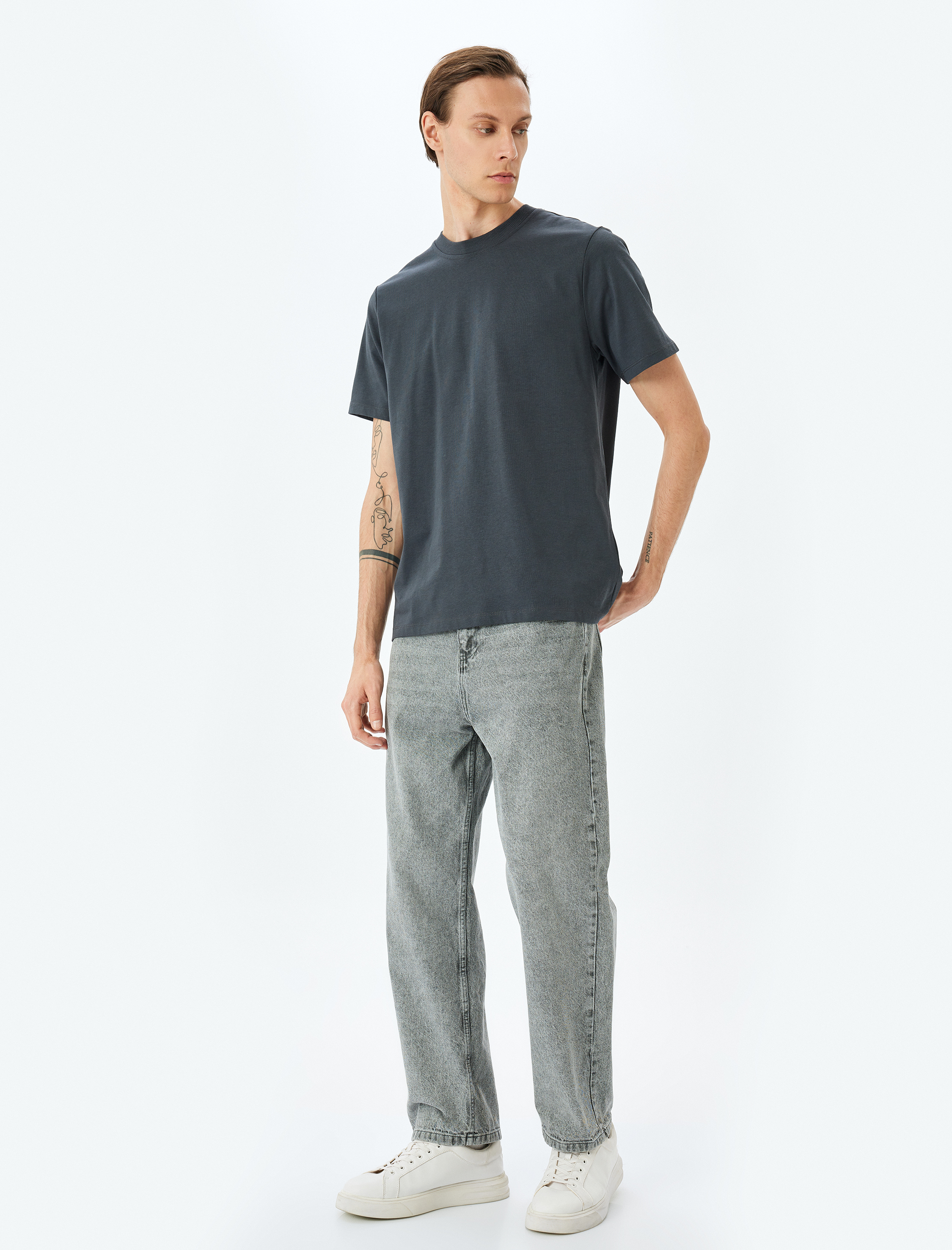   Bisiklet Yaka Pamuklu Tok Kumaş Regular Fit Basic Kısa Kollu Tişört