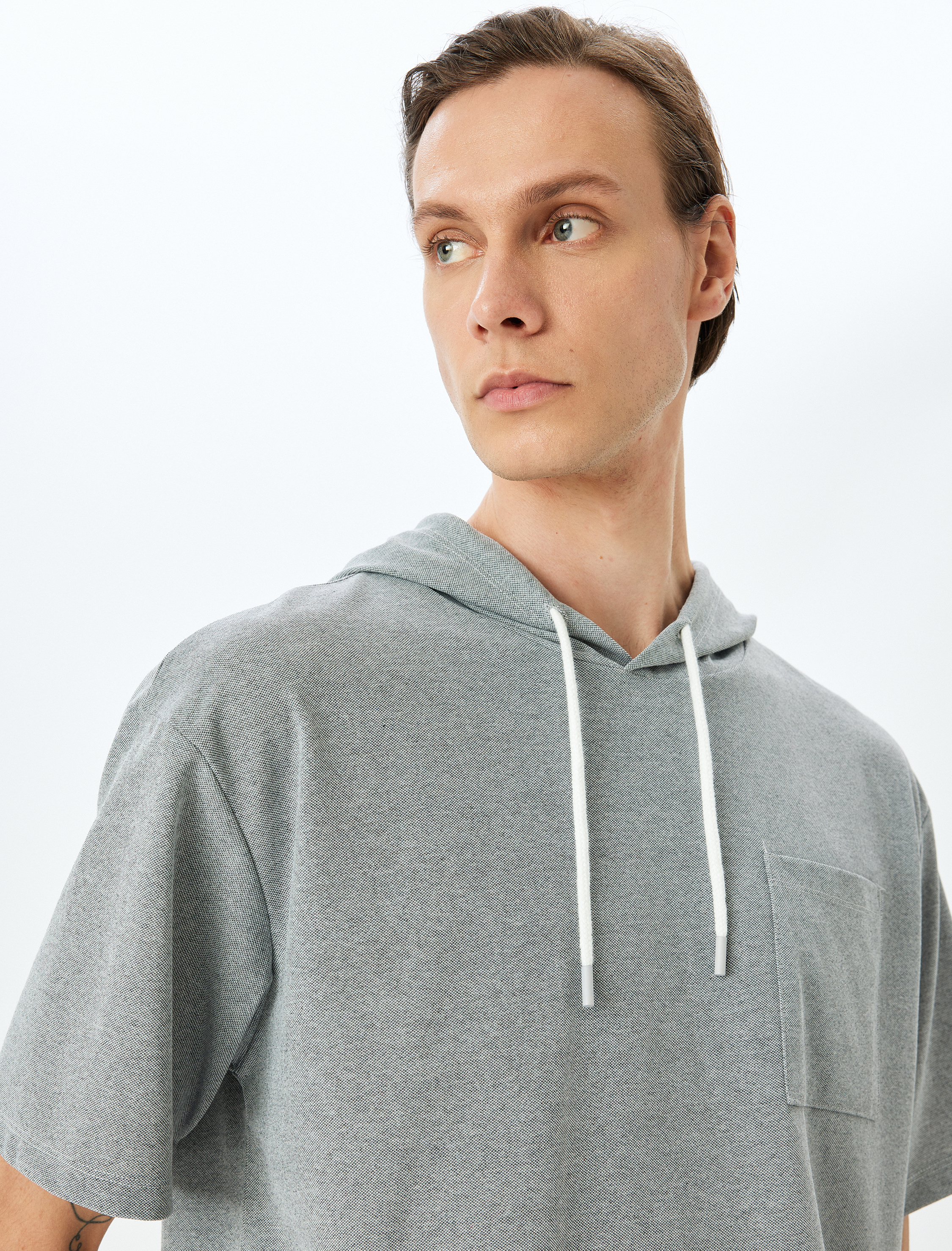   Oversize Pamuk Karışımlı Pike Kumaş Cep Detaylı Kısa Kollu Tişört