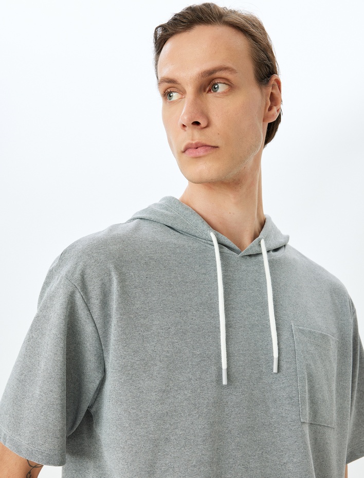  Oversize Pamuk Karışımlı Pike Kumaş Cep Detaylı Kısa Kollu Tişört