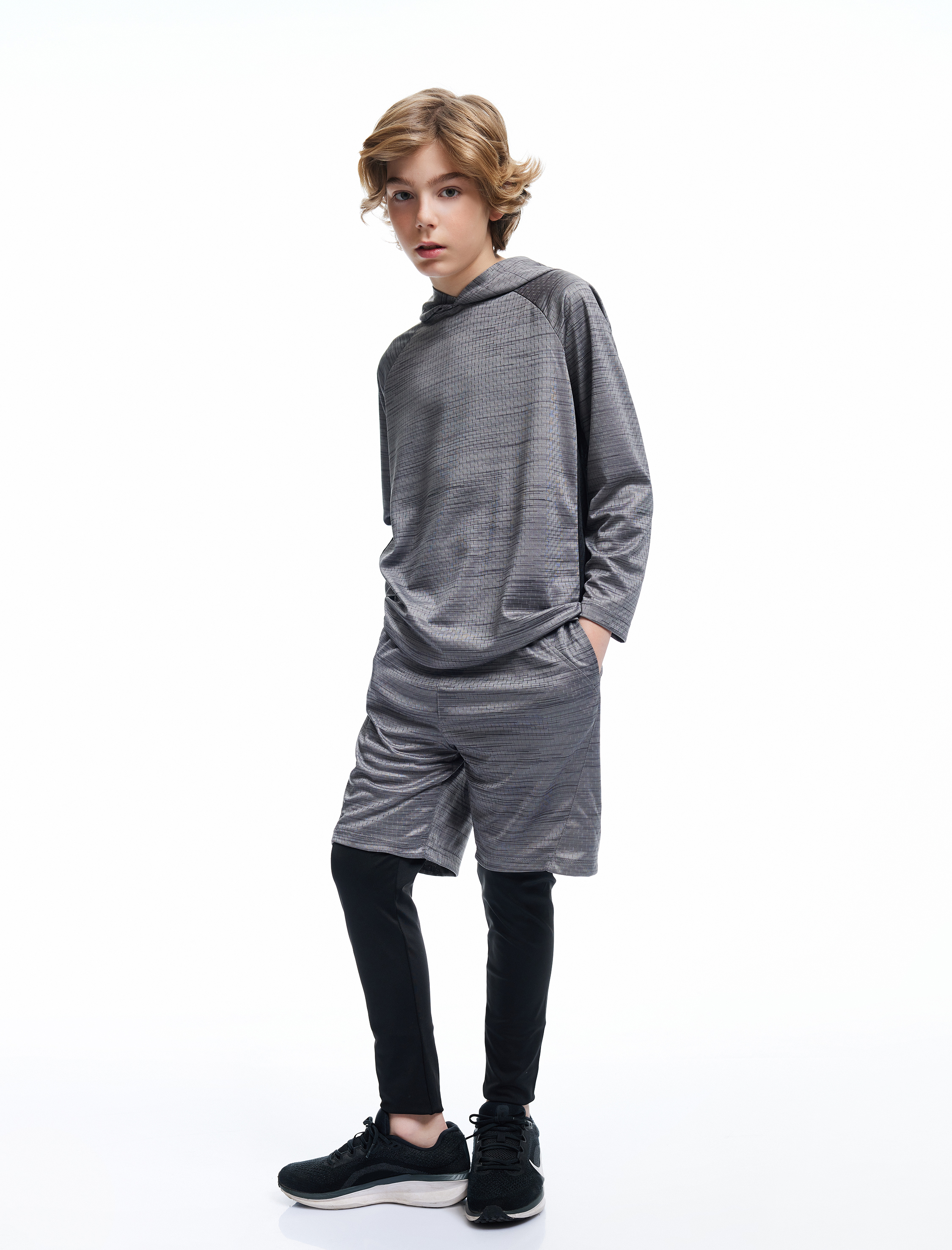  Erkek Çocuk Beli Bağlamalı Cep Detaylı Uzun Taytlı Koşu Şortu