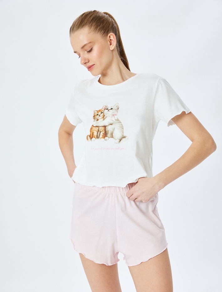  Kedi Baskılı Pamuklu Kadın Şortlu Pijama Takımı