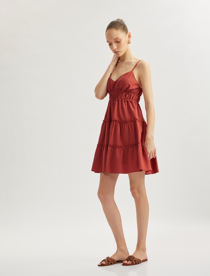  Askılı V Yaka Katlı Gipeli Volanlı Mini Elbise