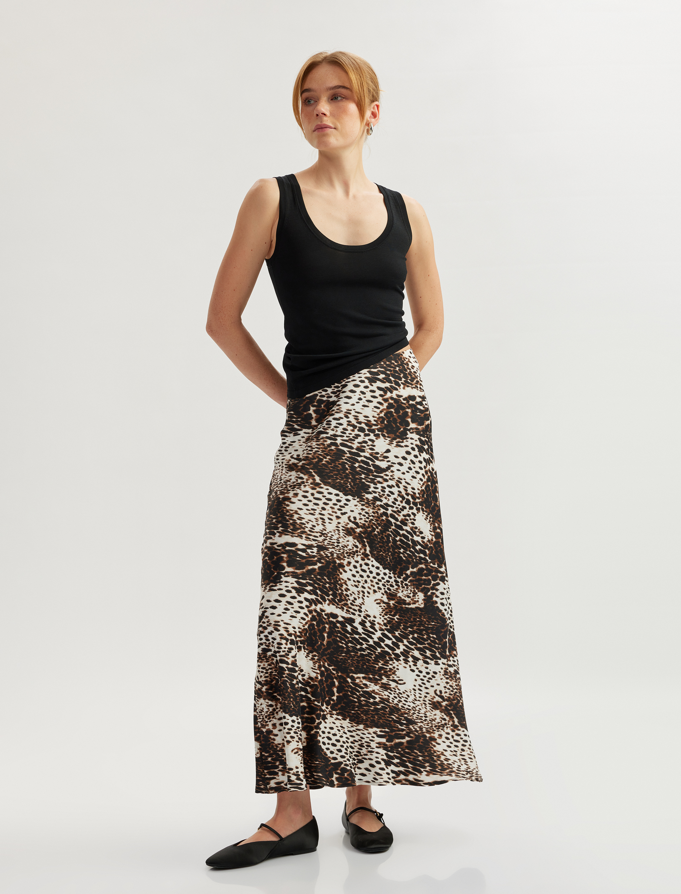   Standart Bel Leopar Desenli Uzun Kloş Saten Etek