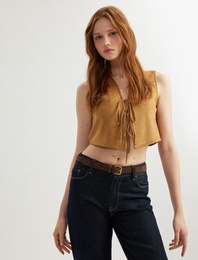 Fiyonk Bağlama Detaylı V Yaka Suni Süet Crop Yelek