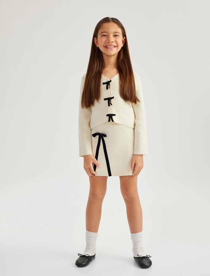 Kız Çocuk Uzun Kollu Fiyonk Detaylı V Yaka Triko Hırka