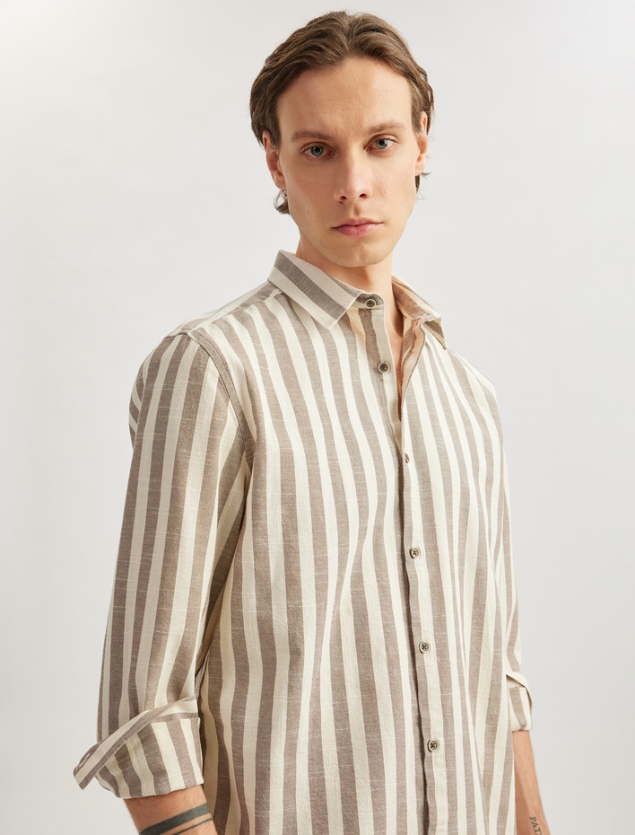  Düğmeli Pamuklu Regular Fit Klasik Uzun Kollu Çizgili Gömlek