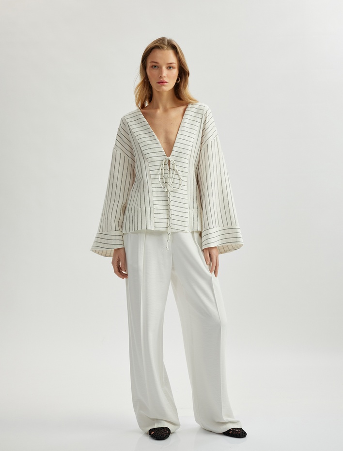  Pamuklu Bağlama Detaylı Uzun Geniş Kollu Kruvaze Kimono Ceket