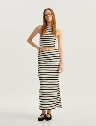 Çizgili Yırtmaç Detaylı Kroşe Kalem Uzun Etek