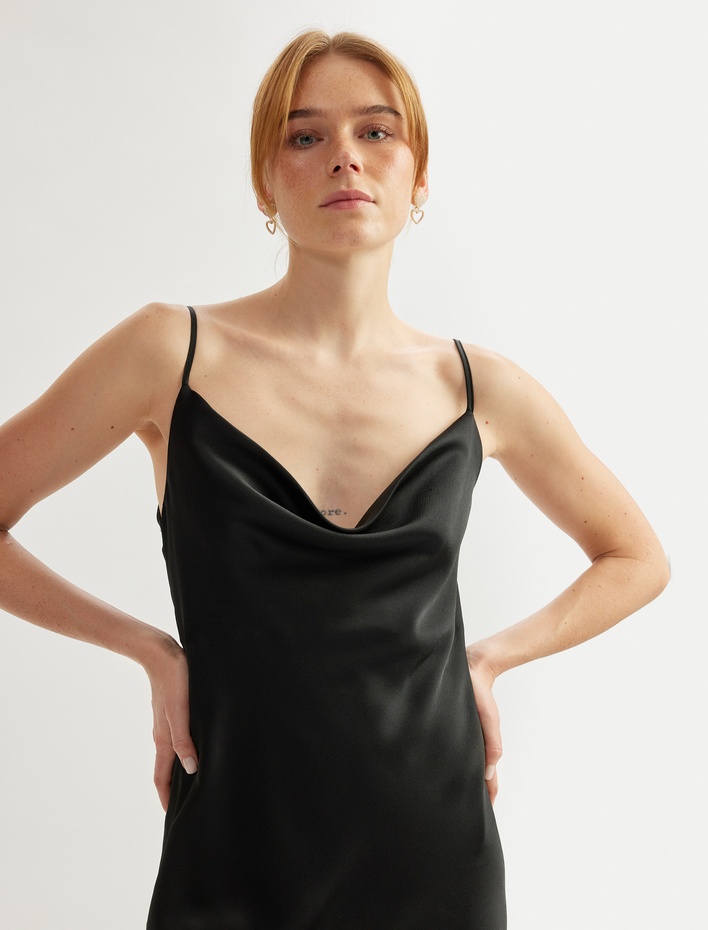  İp Askılı Degaje Yaka Volanlı Slip Midi Abiye Elbise