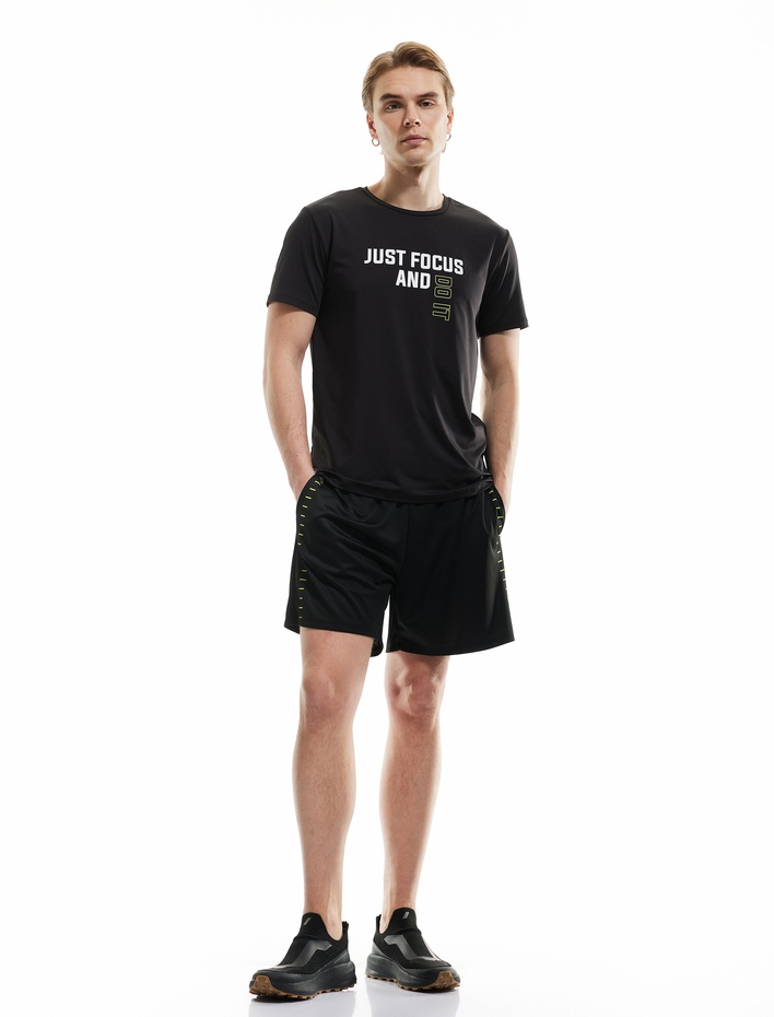  Kısa Kollu Bisiklet Yaka Slogan Baskılı Spor Tişört