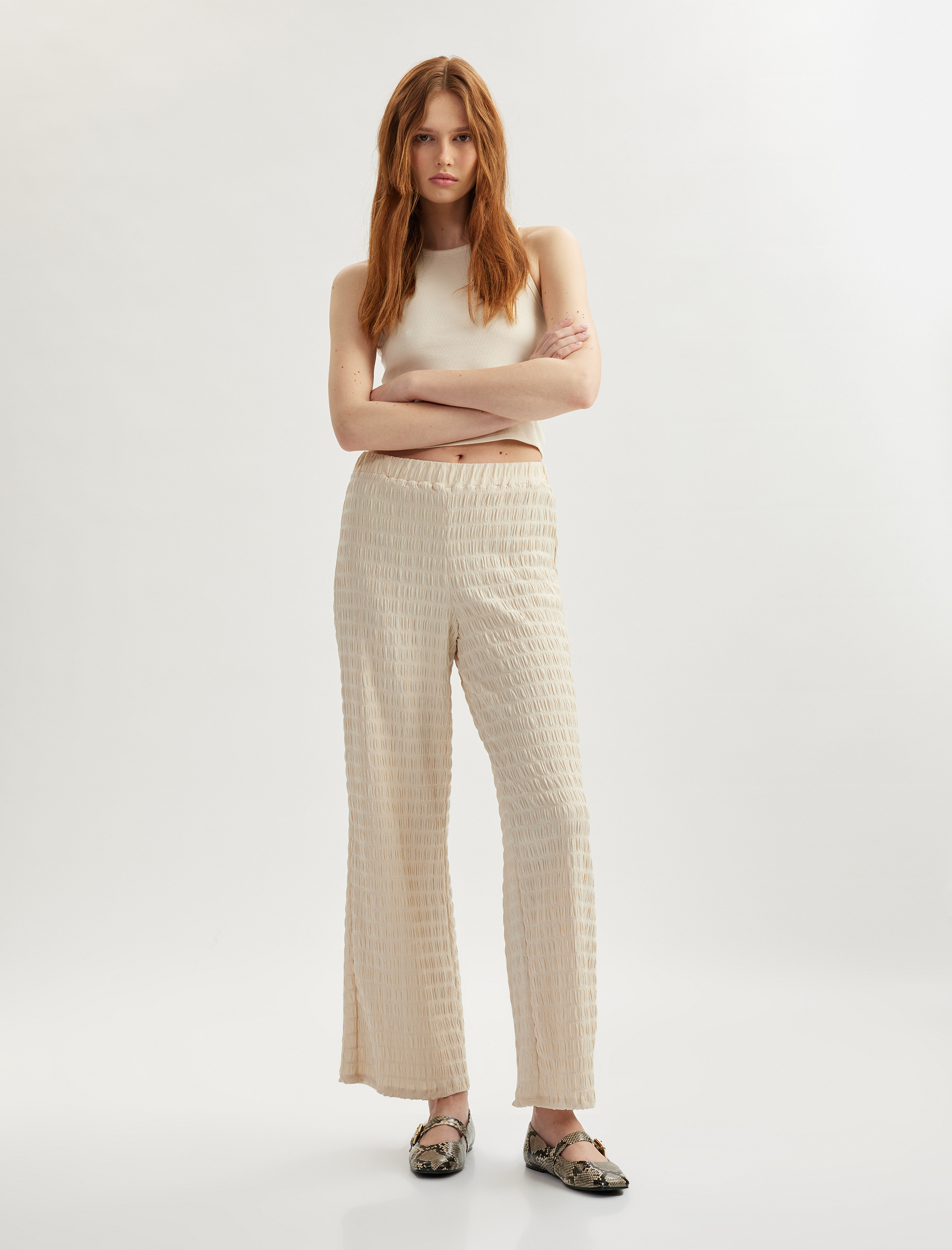   Beli Lastikli Dokulu Bol Paça Dokulu Pantolon