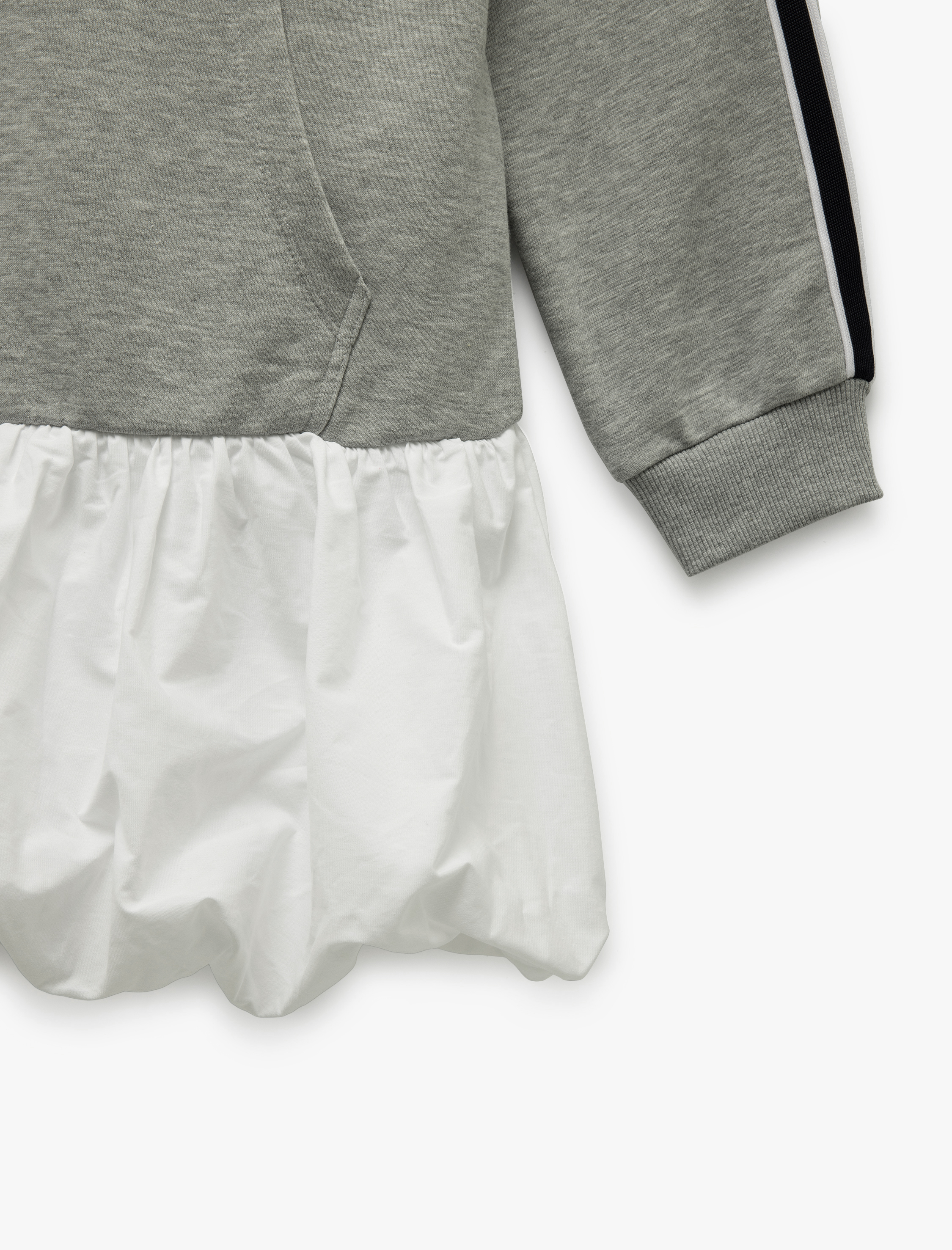   Cepli Uzun Kollu Mini Balon Etek Detaylı Kapüşonlu Sweat Elbise