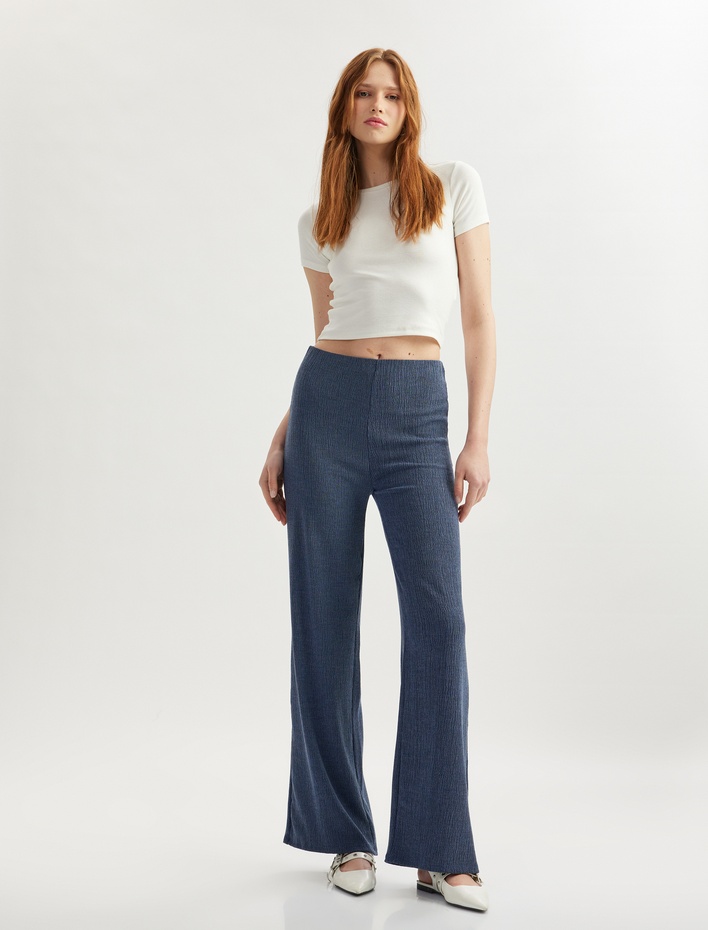  Rahat Kalıp Dokulu Dökümlü Bol Paça Pantolon