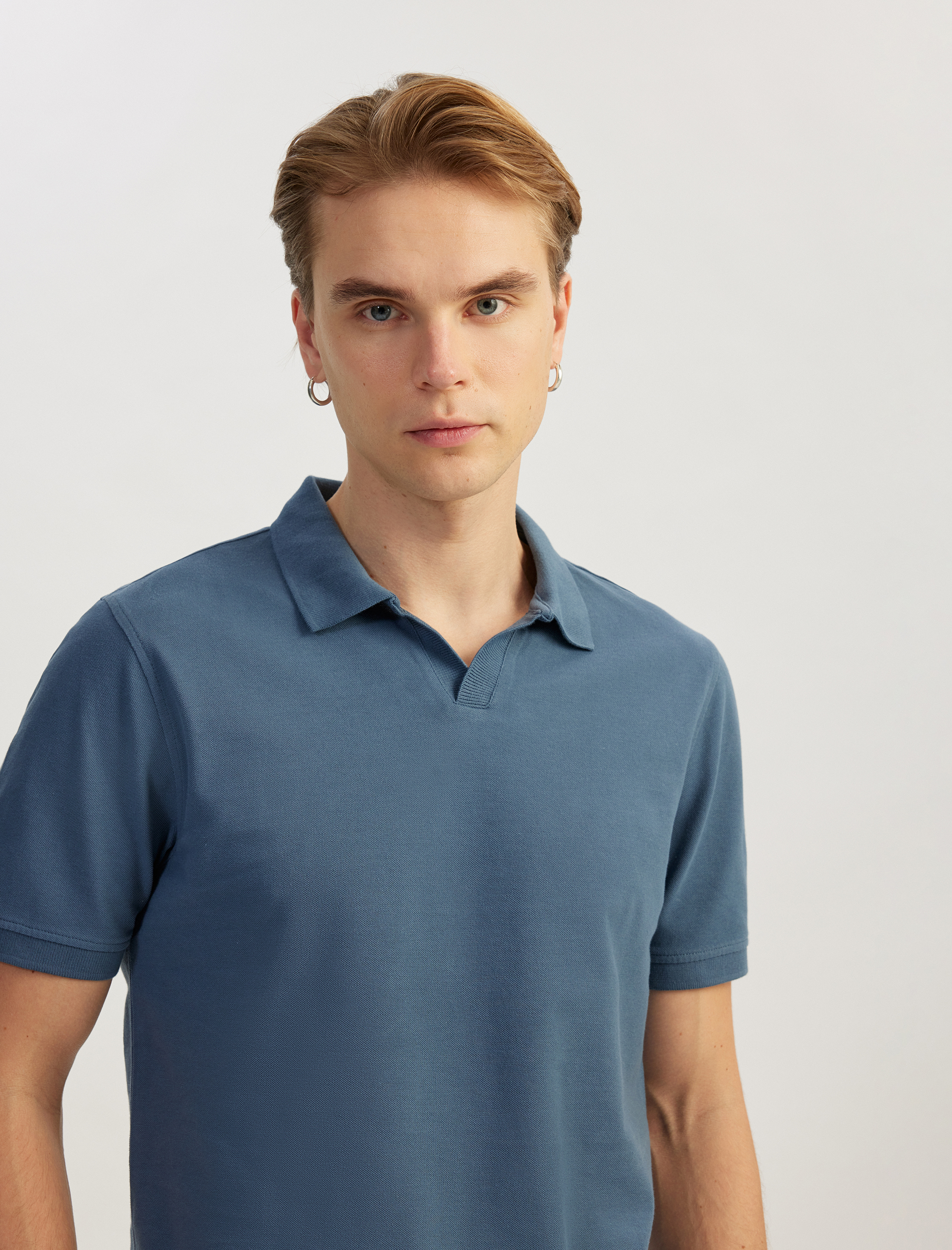   Pamuklu Pike Kumaş Kısa Kollu Regular Fit V Yaka Polo Tişört