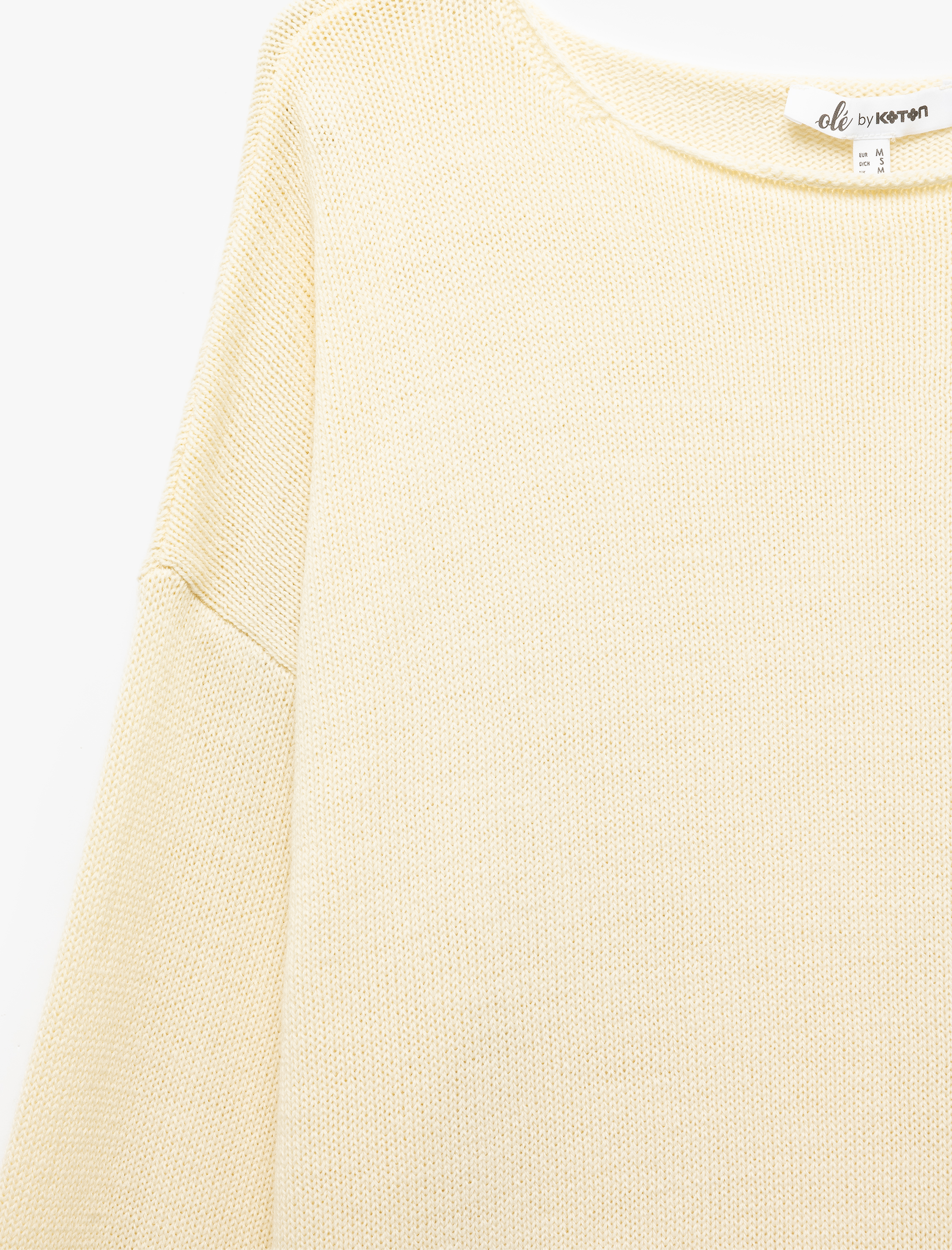   Uzun Kollu Triko Kayık Yaka Kazak