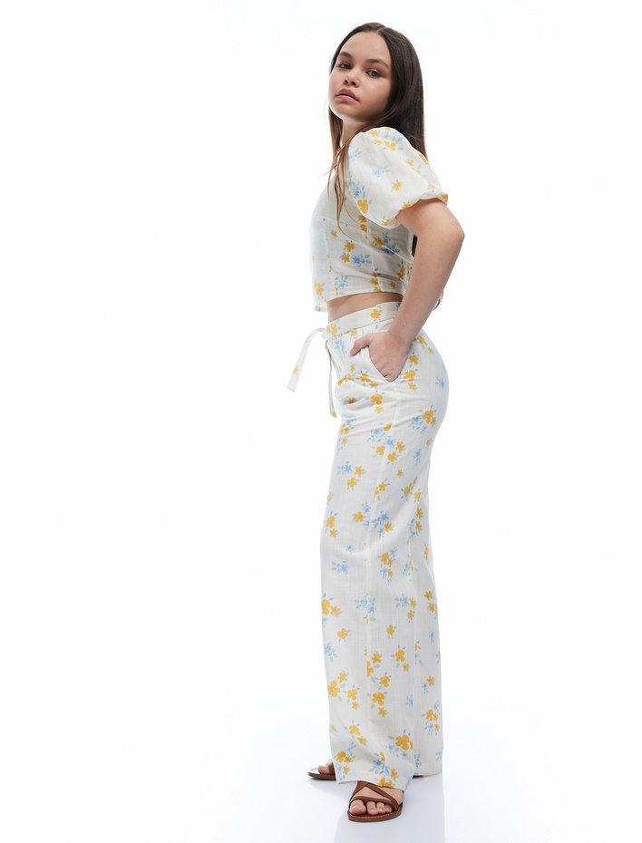 Kız Çocuk Pamuklu Çiçek Desenli Kemer Detaylı Geniş Paça Pantolon