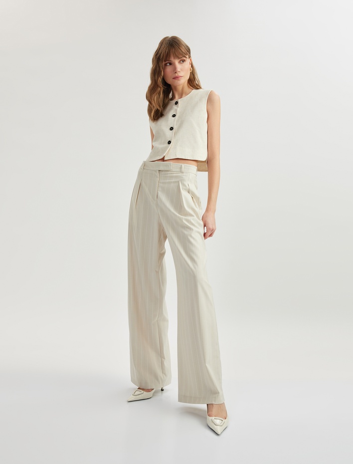  Cepli Pile Detaylı Geniş Paça Kumaş Pantolon