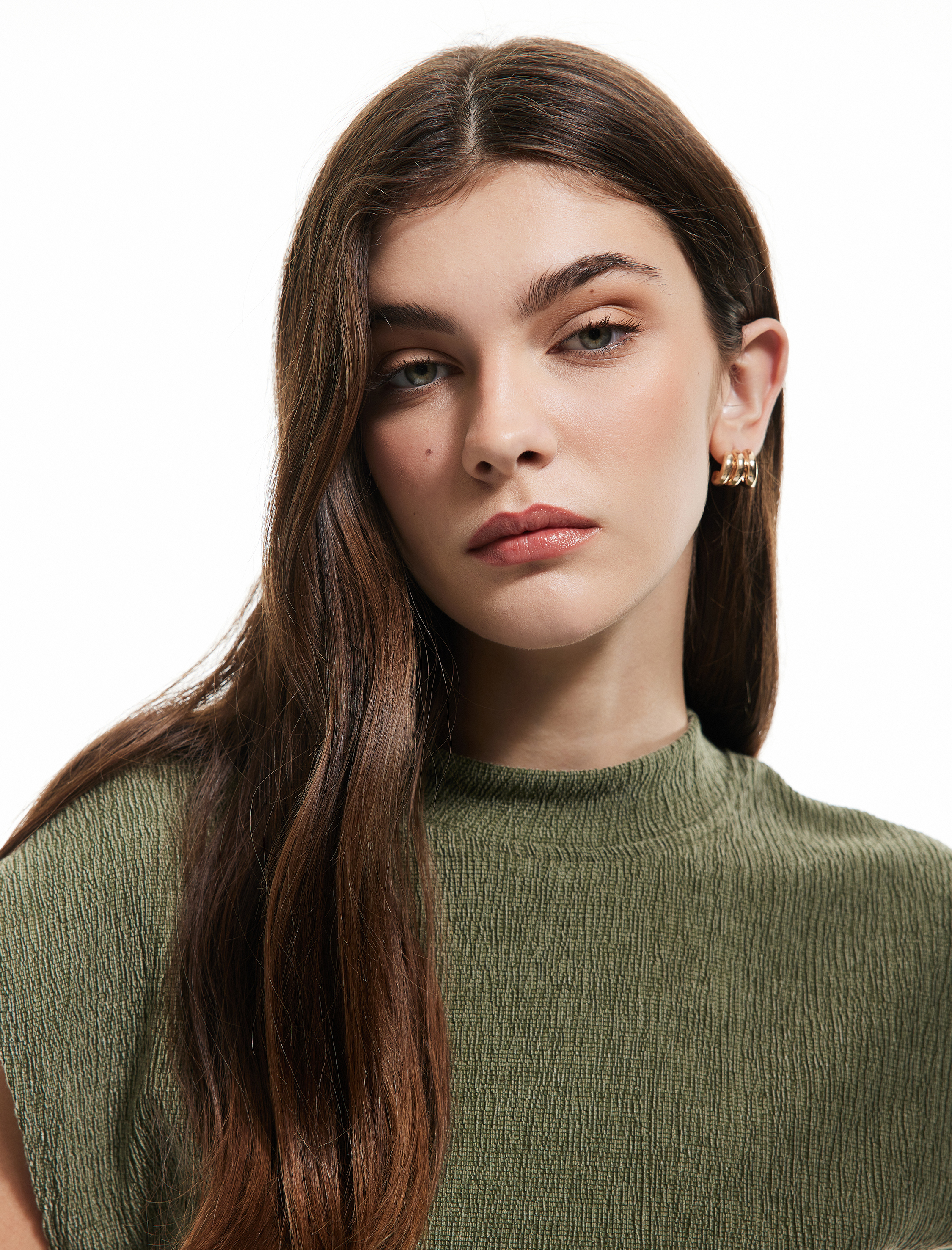   Slim Fit Dokulu Dik Yaka Kolsuz Tişört